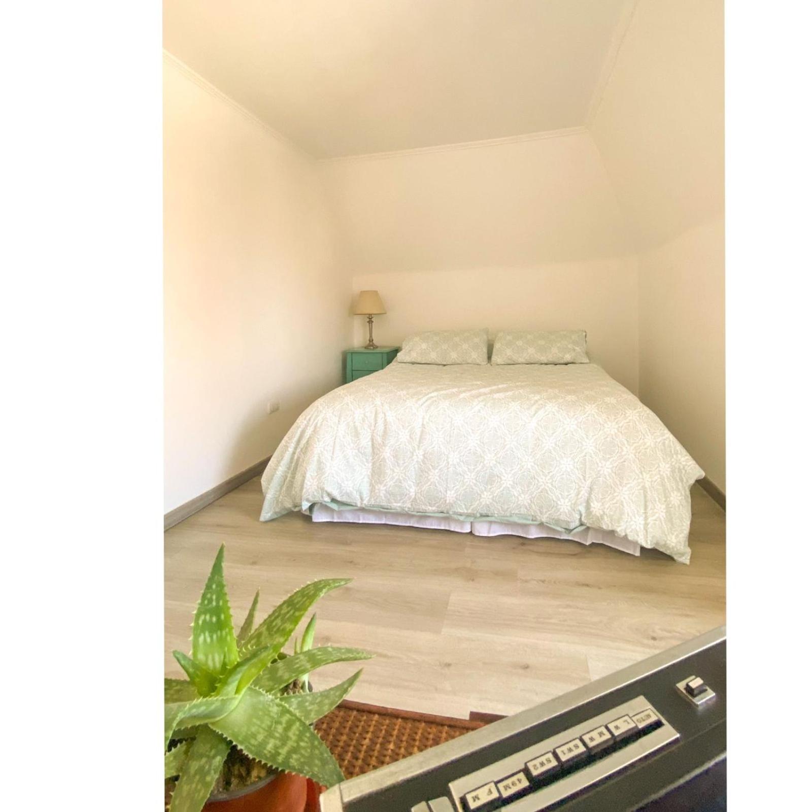 Double Room with Shared Bathroom photo 2