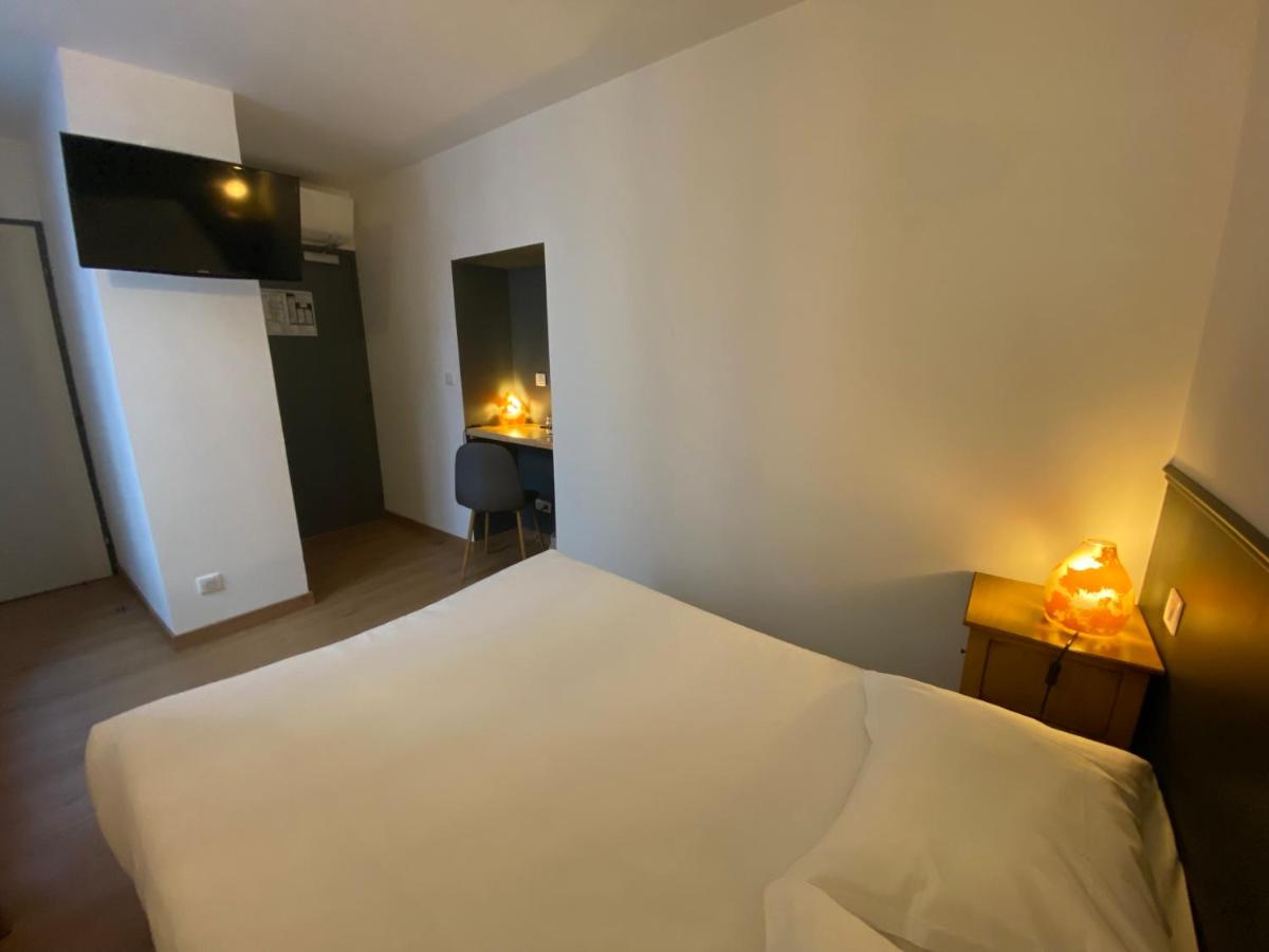Budget Double Room photo 2