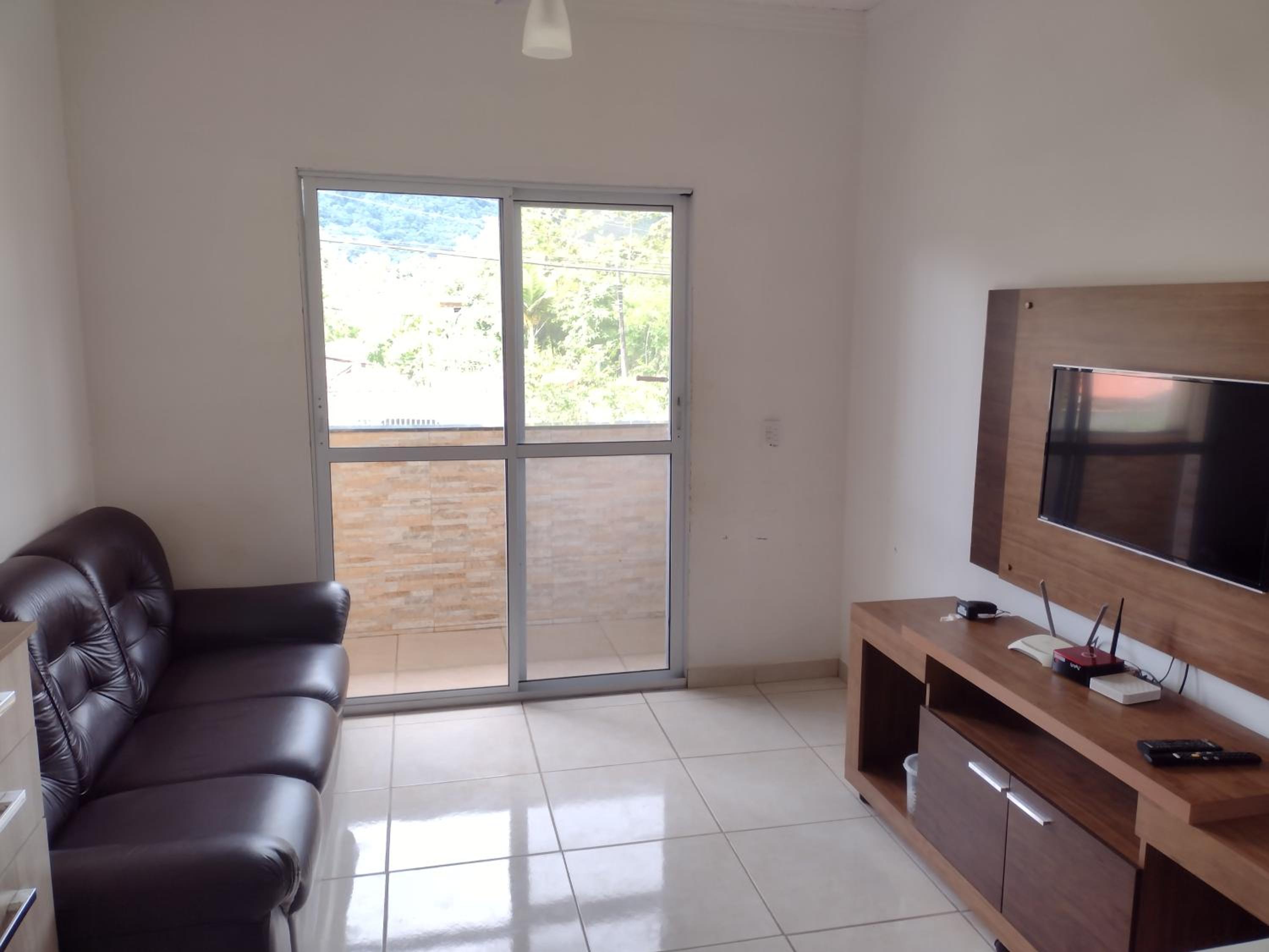 Two-Bedroom Apartment - Photo 2