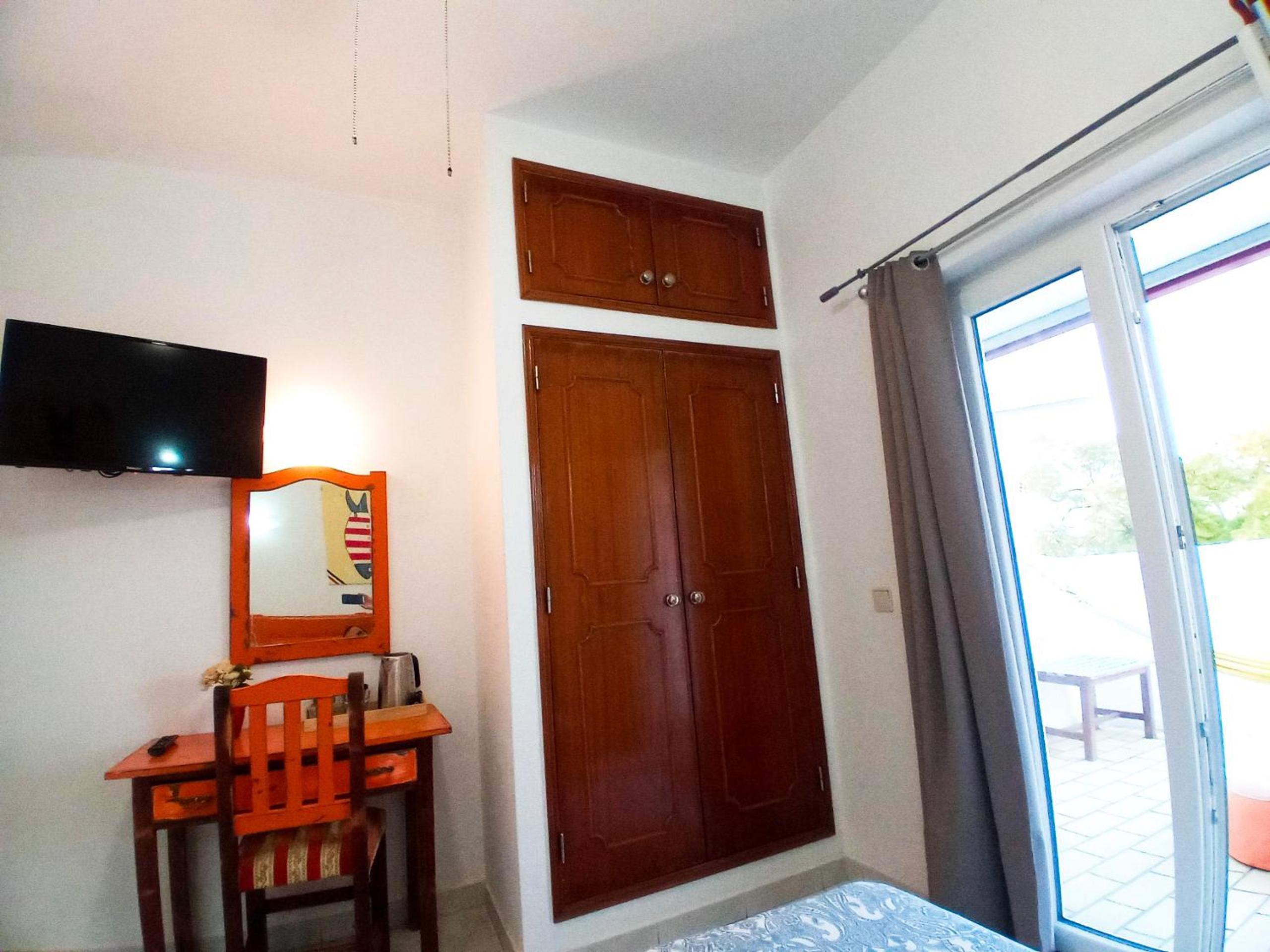 Double Room with Terrace - Photo 7