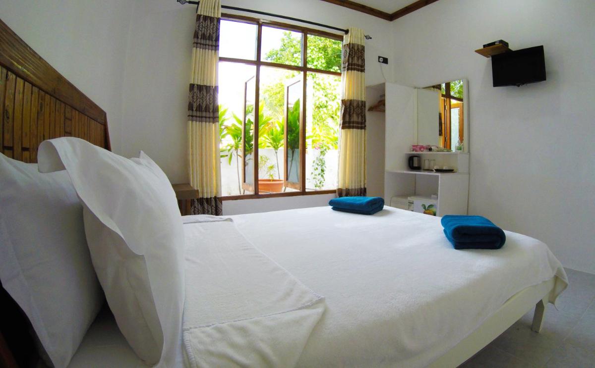 Double Room with Beach Front Sea View