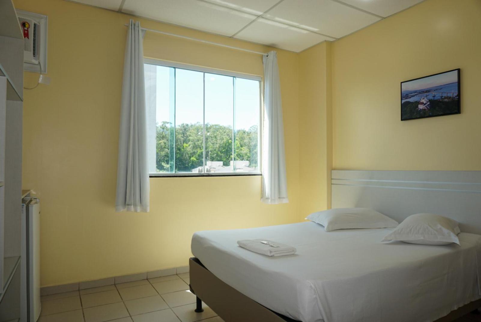 Standard Double Room with One Double Bed photo 2
