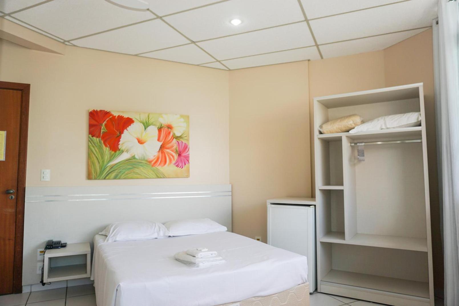 Standard Double Room with One Double Bed photo 3