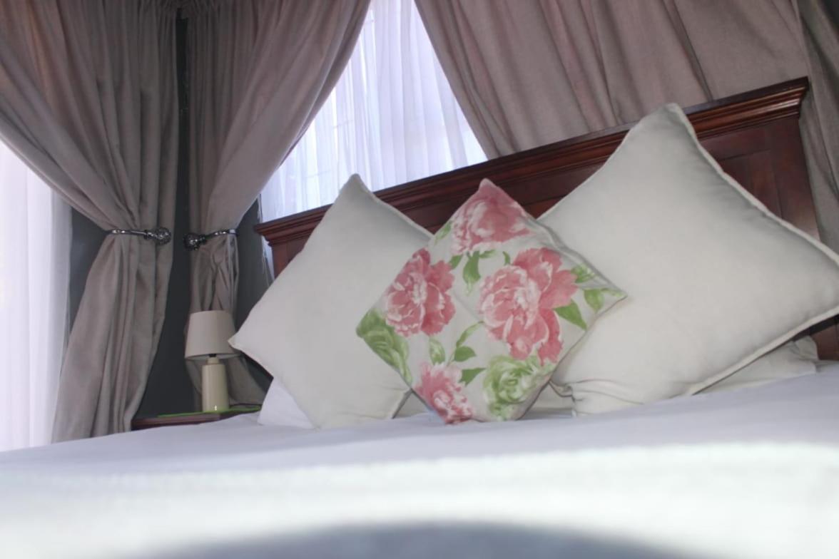 Deluxe Double Room - Photo 4
