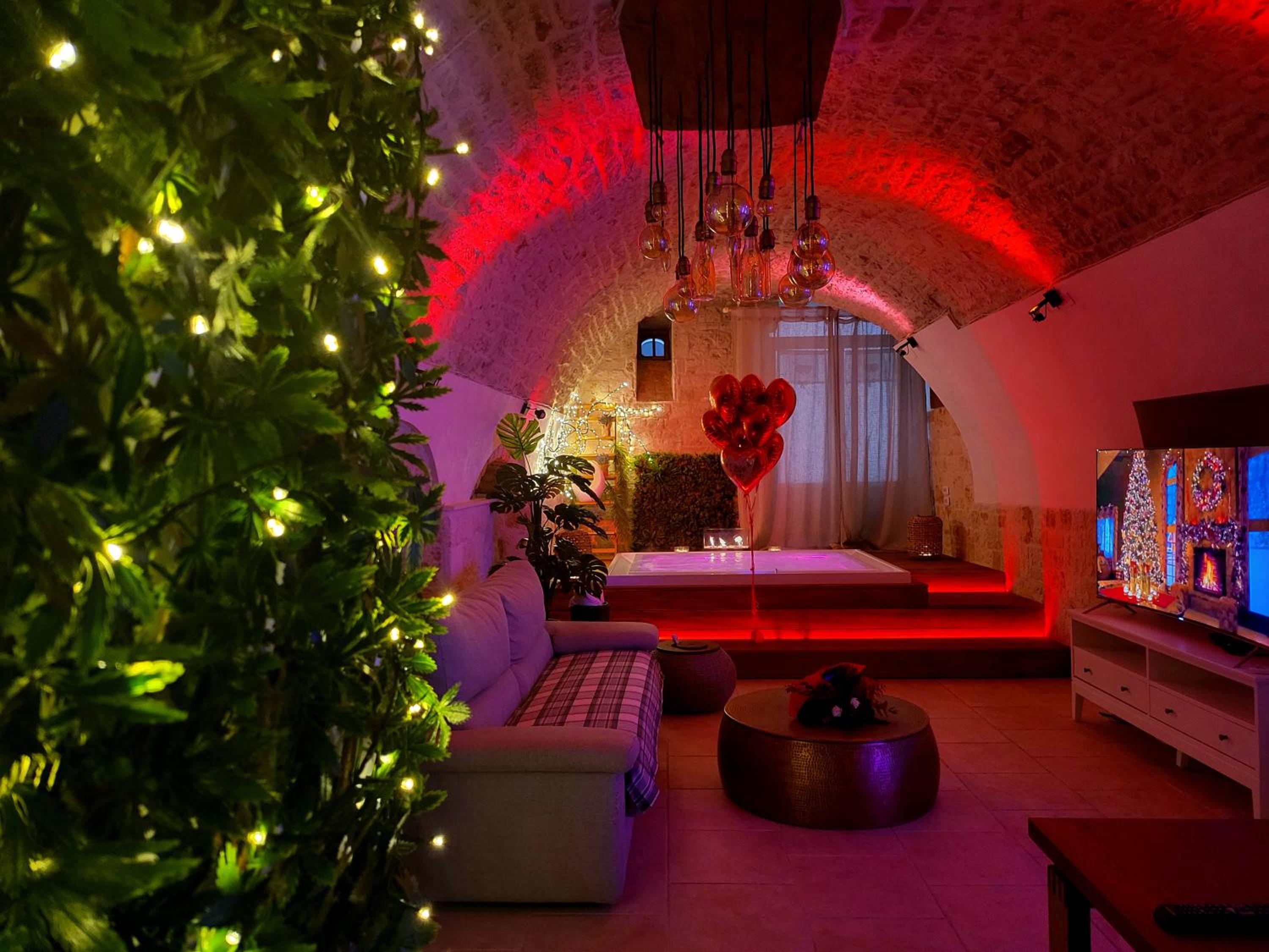 Queen Room with Spa Bath photo 3