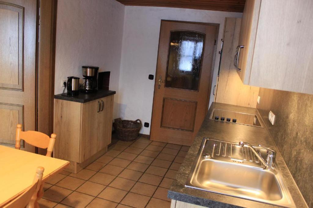 Apartment with Balcony photo 3