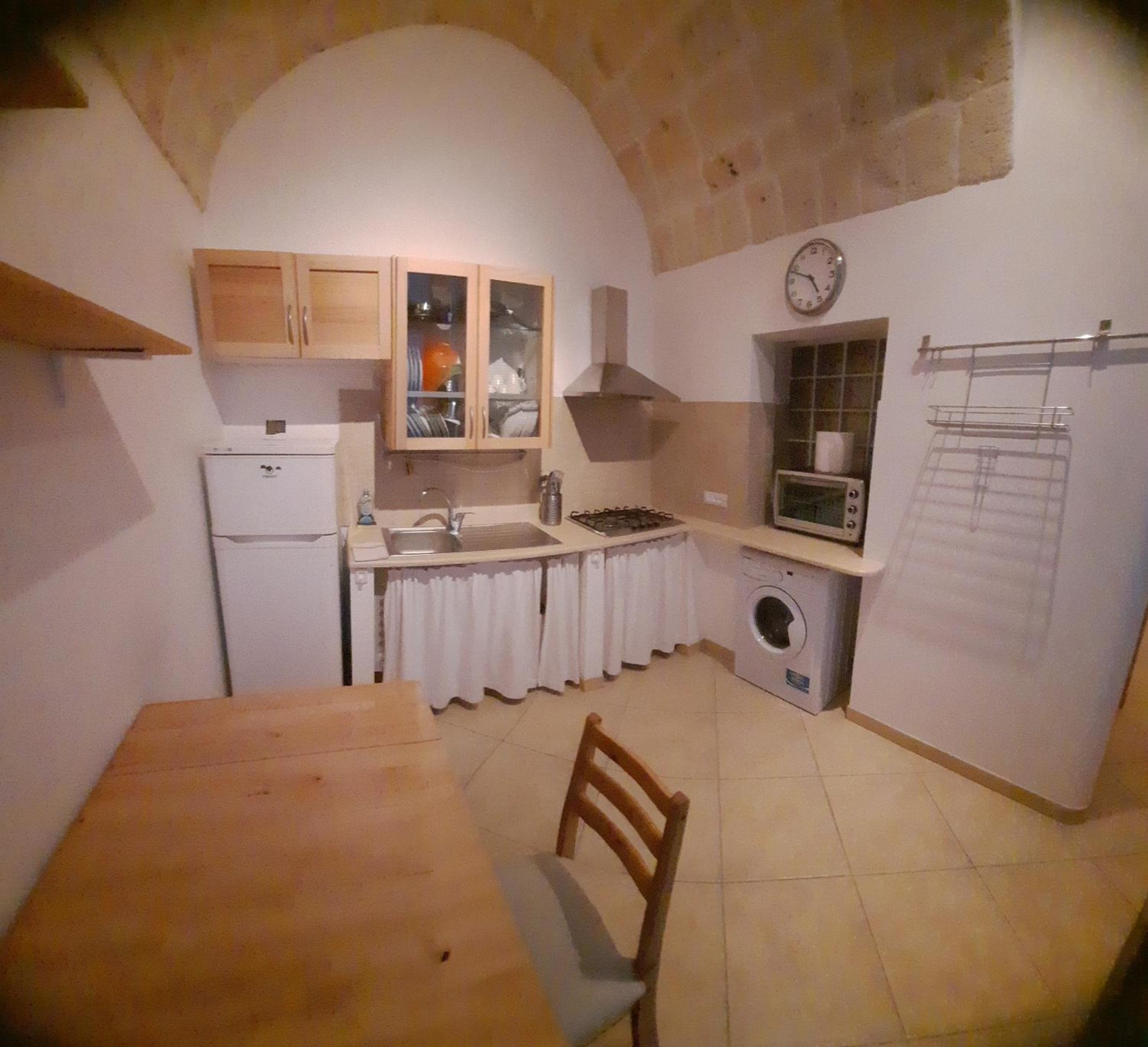 Apartment - Photo 11
