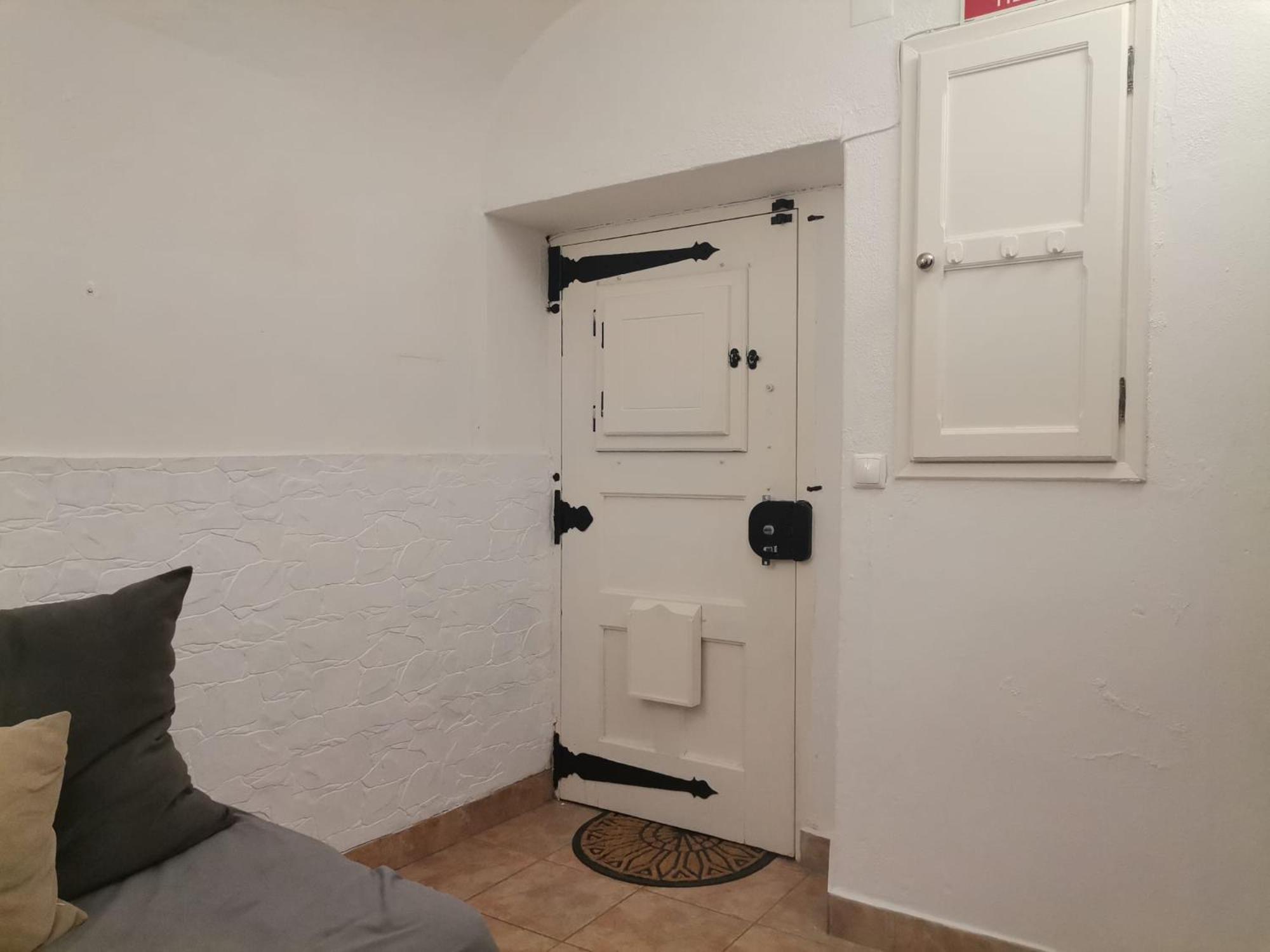 Two-Bedroom Villa - Photo 3