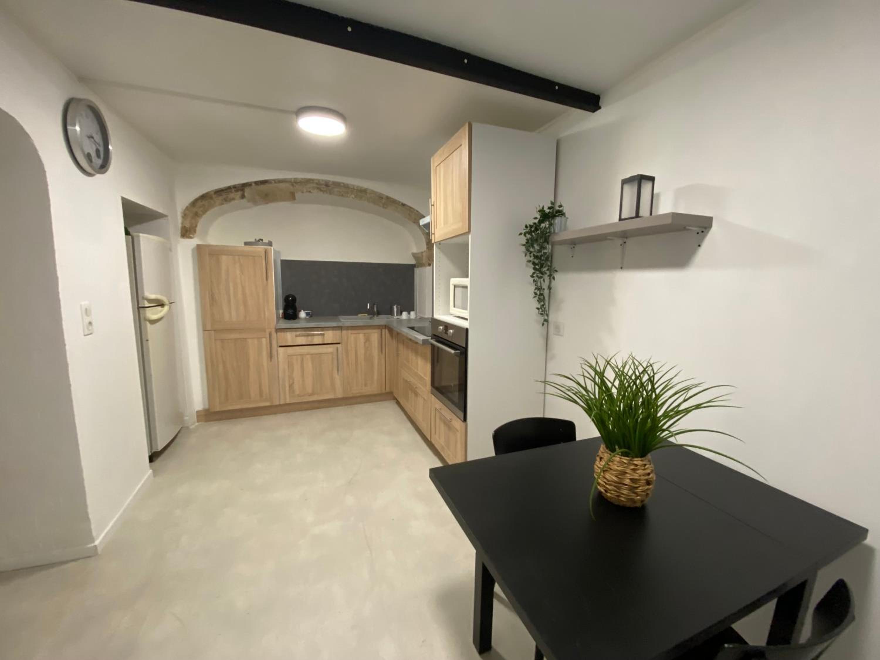 Suite with Hot Tub - Photo 20