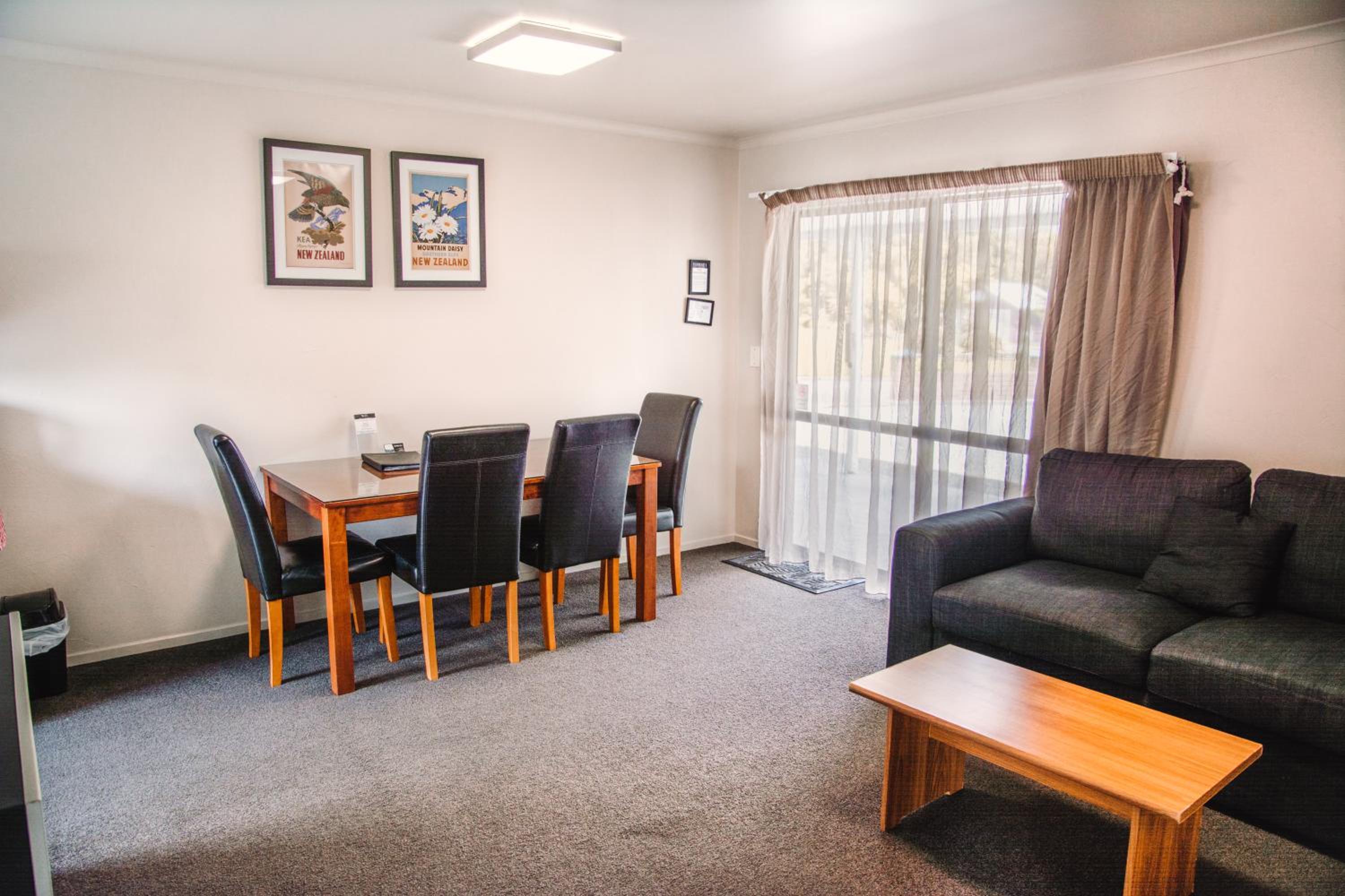 Two-Bedroom Apartment - Photo 2