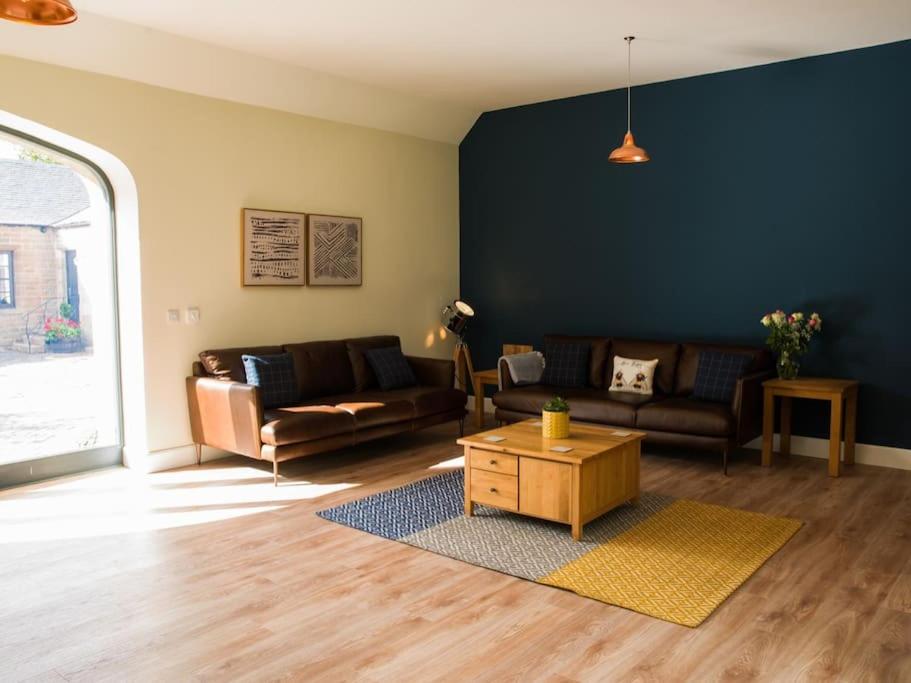 Four-Bedroom House photo 1