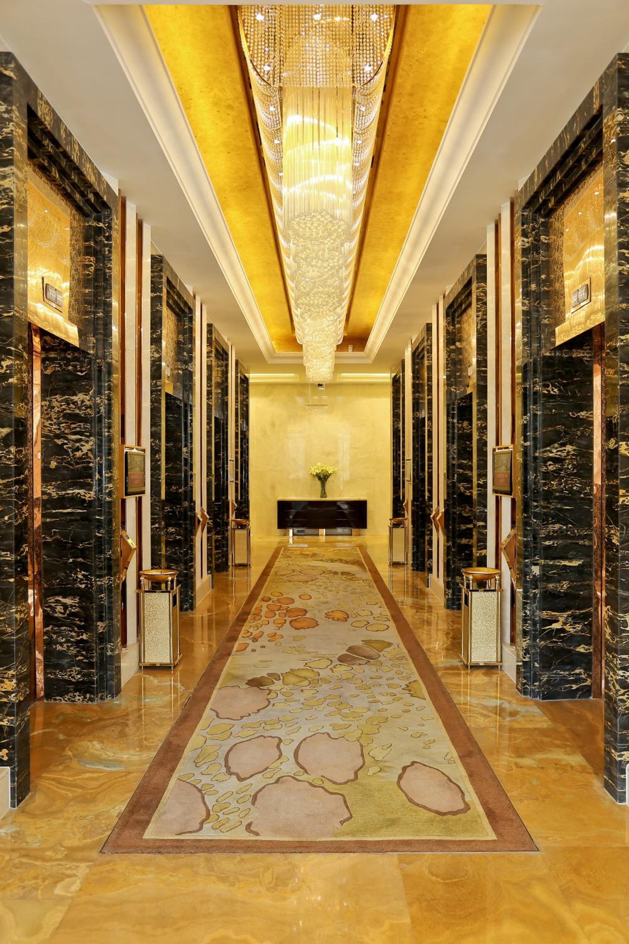 Deluxe Suite photo 3