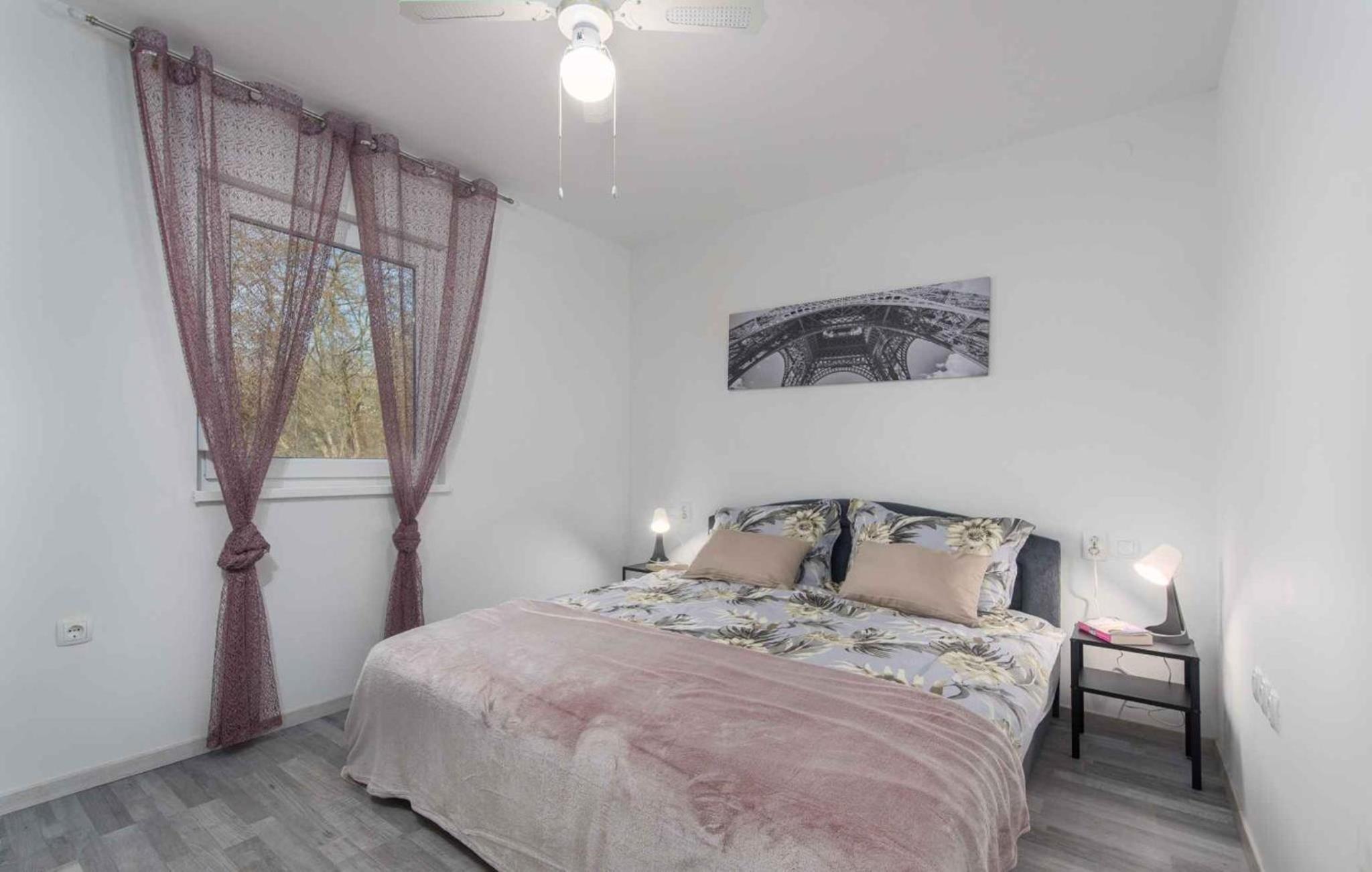 Villa photo 1