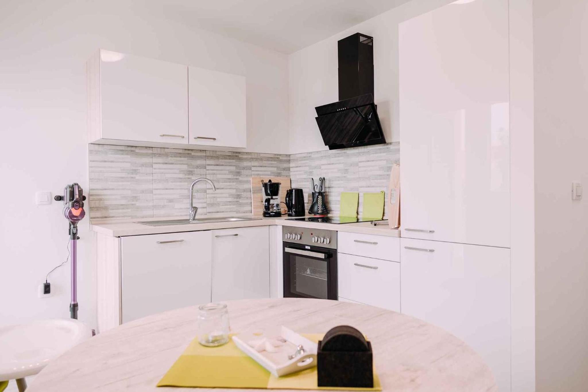 Apartment photo 3