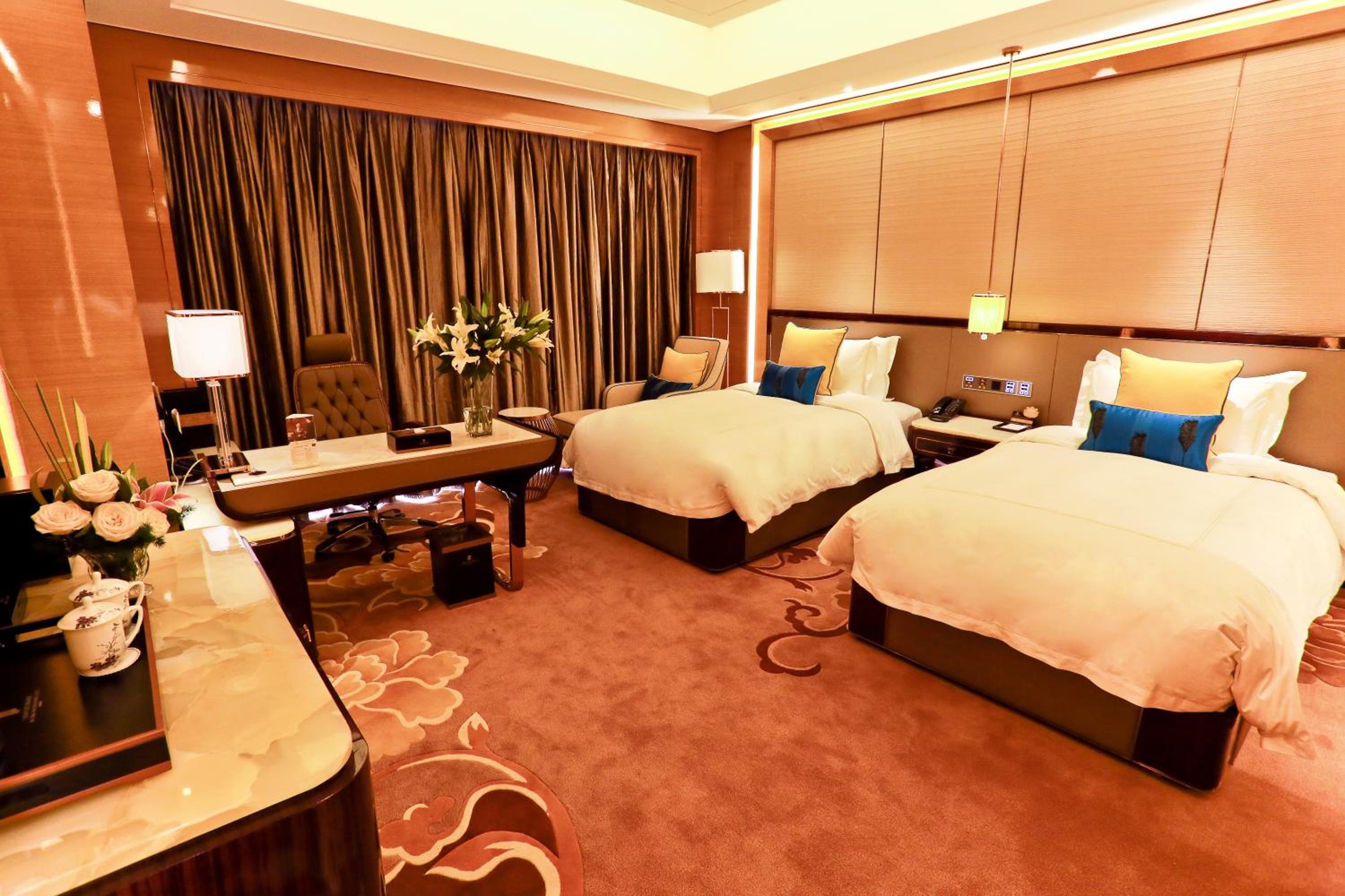 Deluxe Twin Room photo 2
