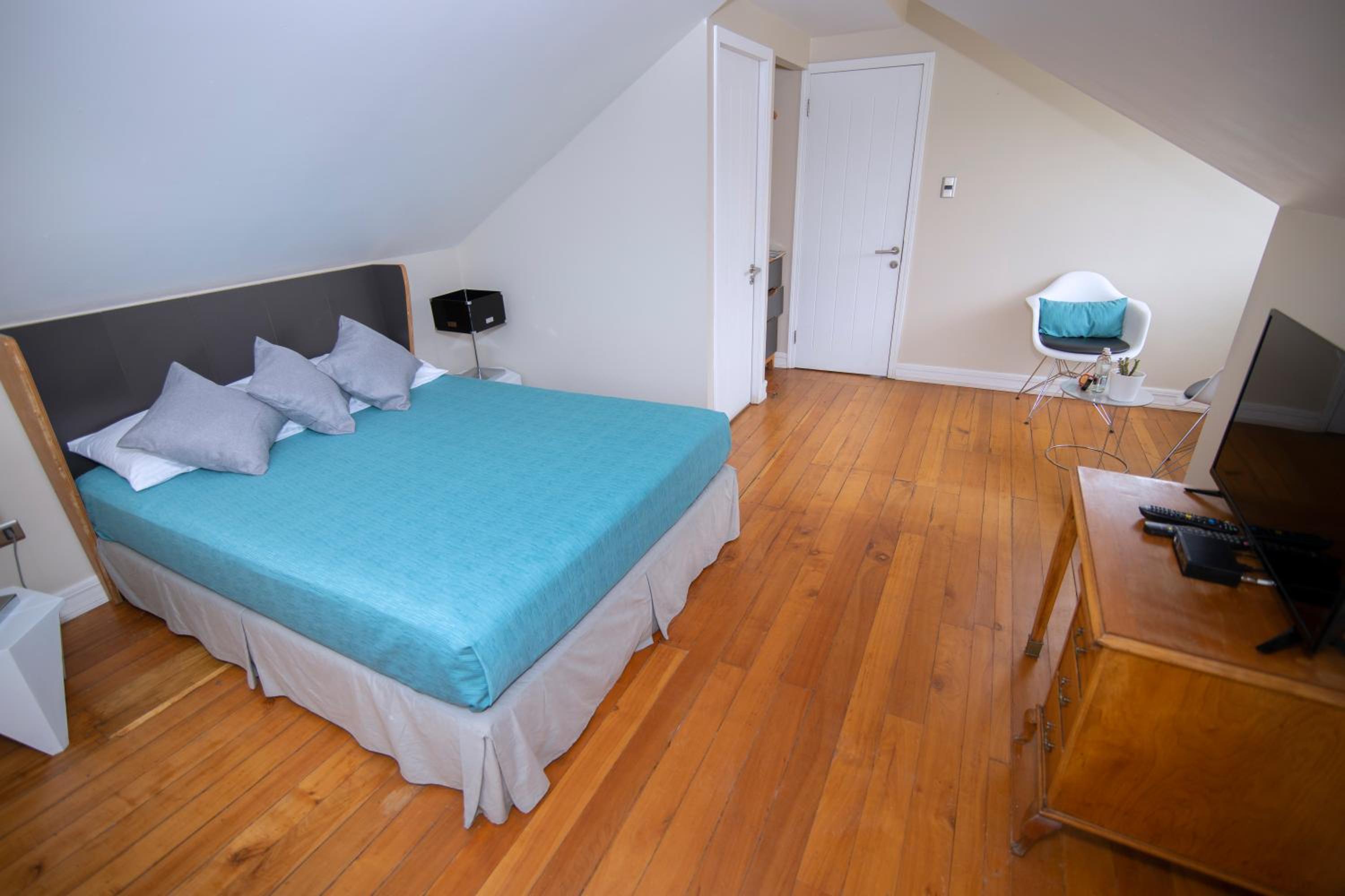 Double Room - Attic photo 3