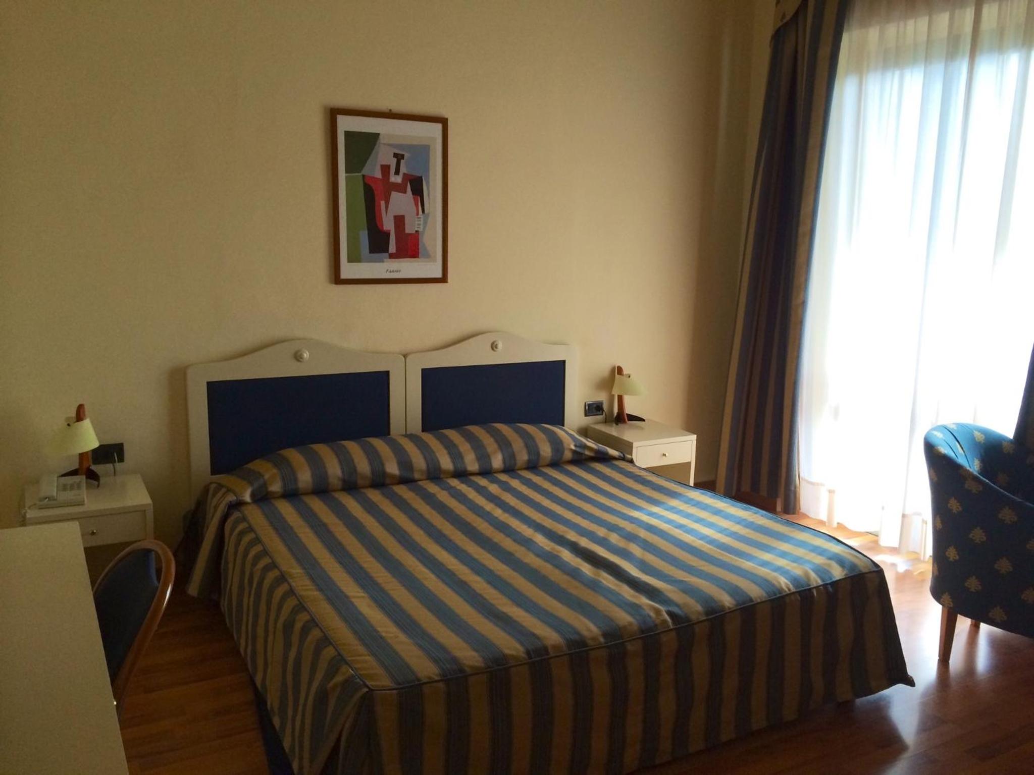 Double or Twin Room - Photo 1