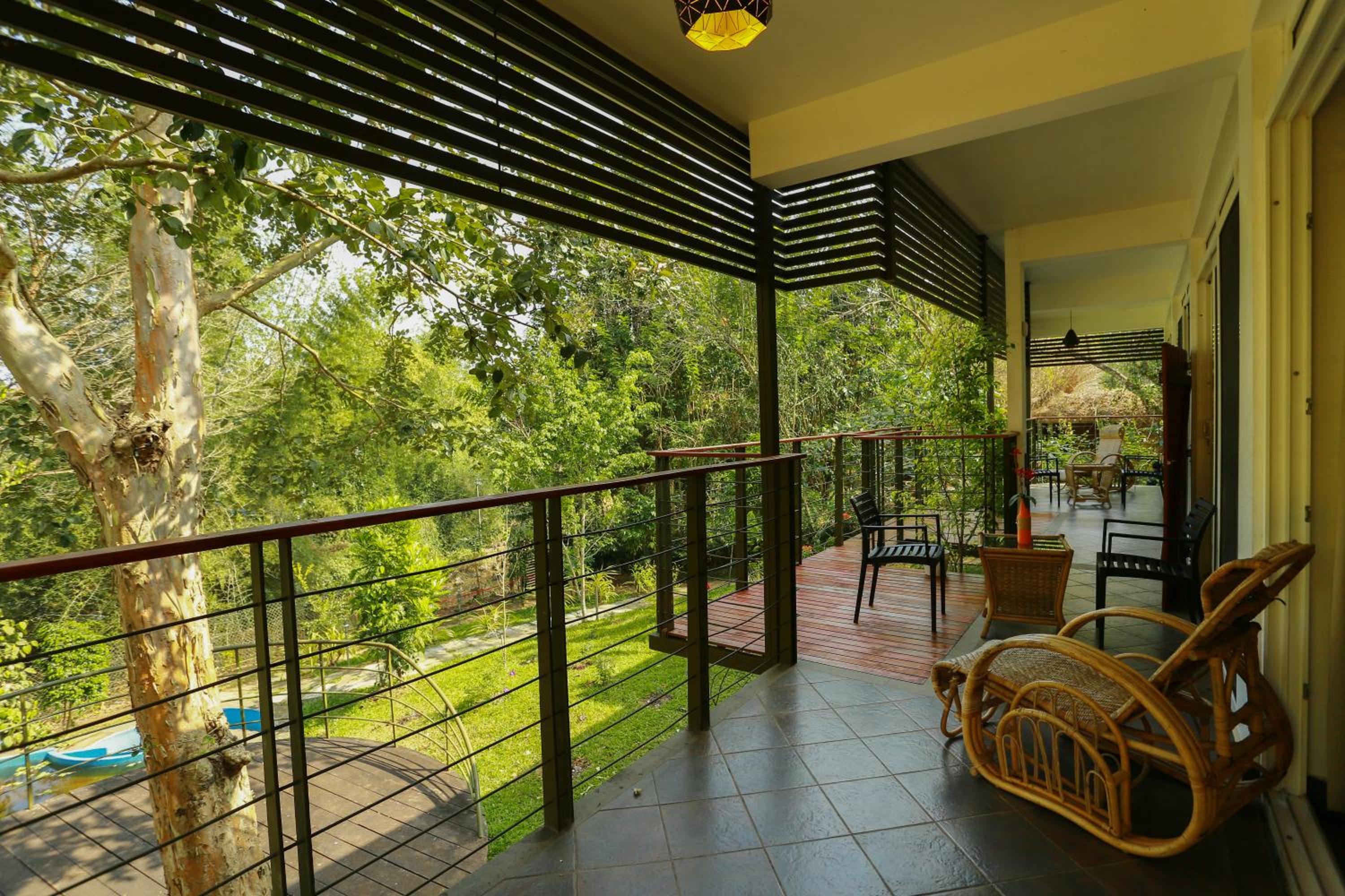 Family Room with Balcony - Photo 7