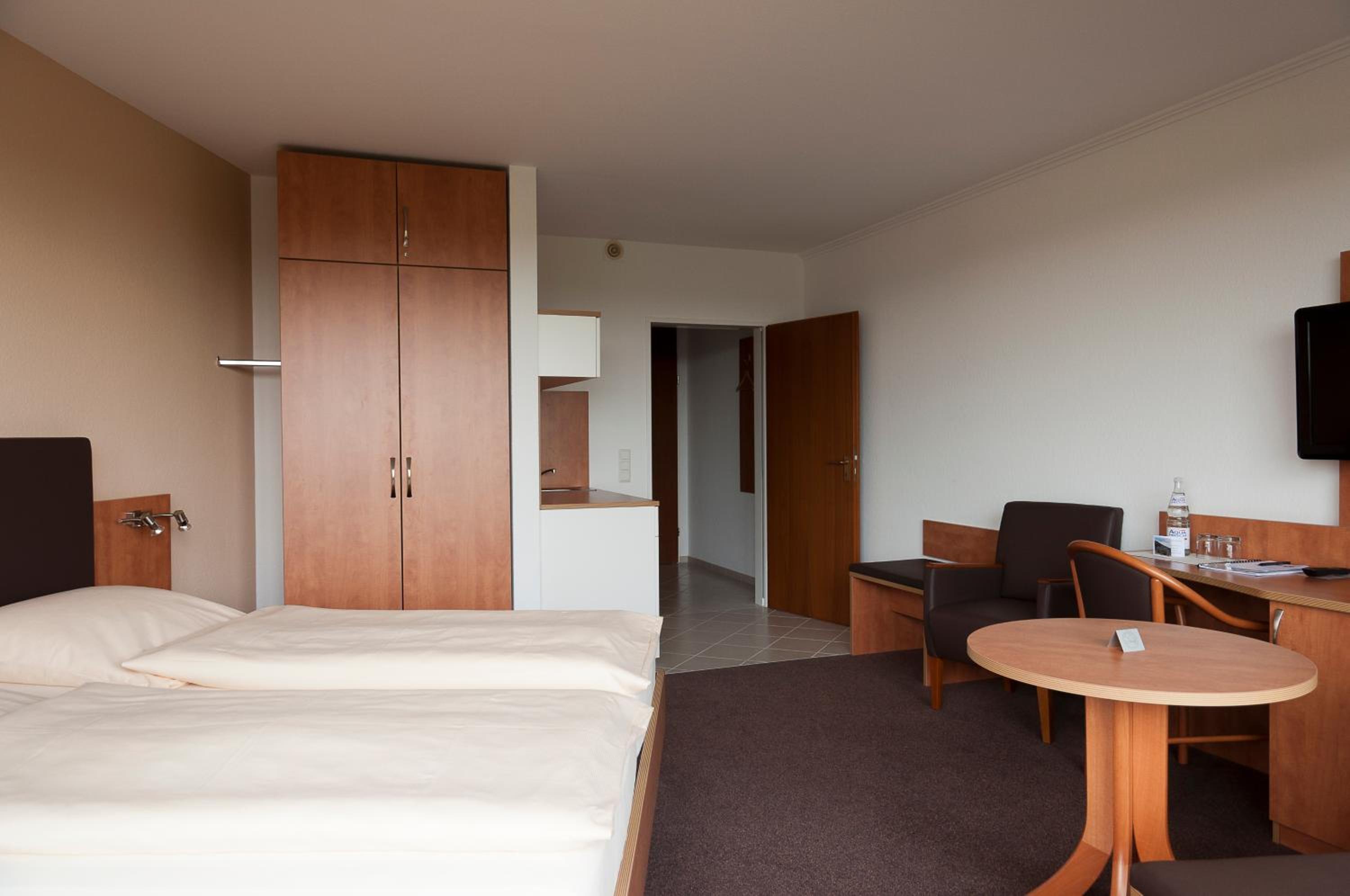 Single Room with Balcony photo 2