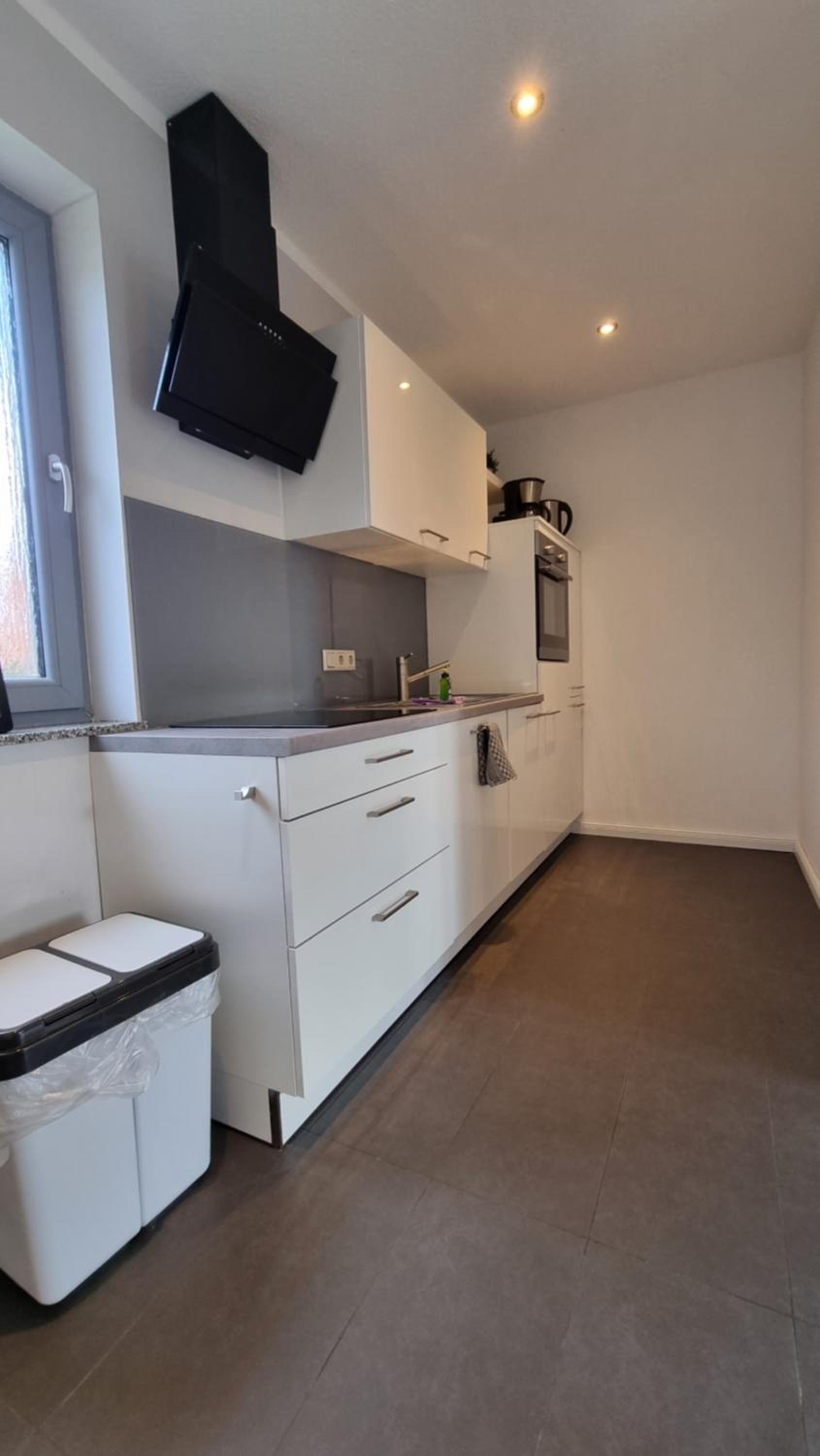 One-Bedroom Apartment - Photo 6