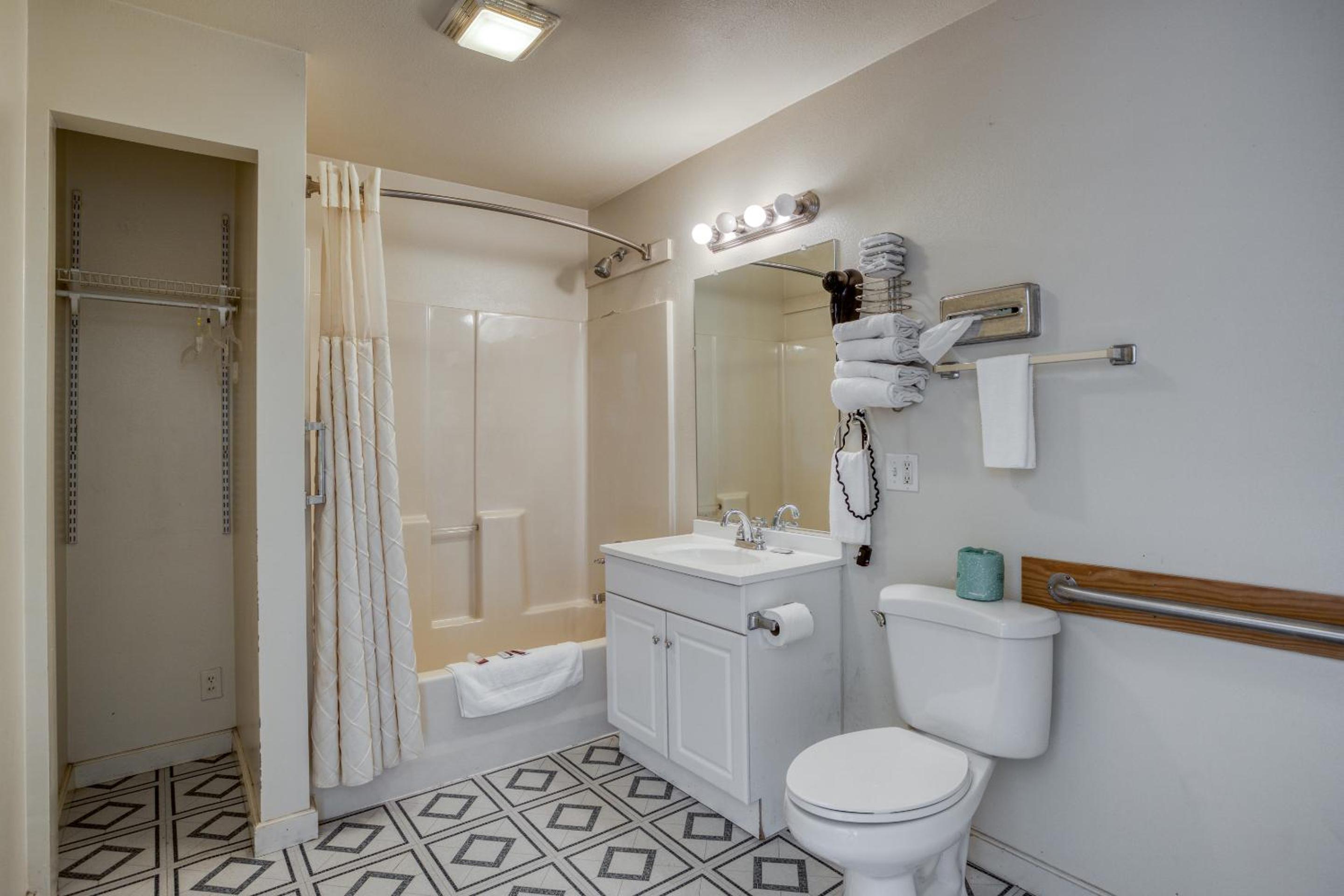 King Room - Disability Access