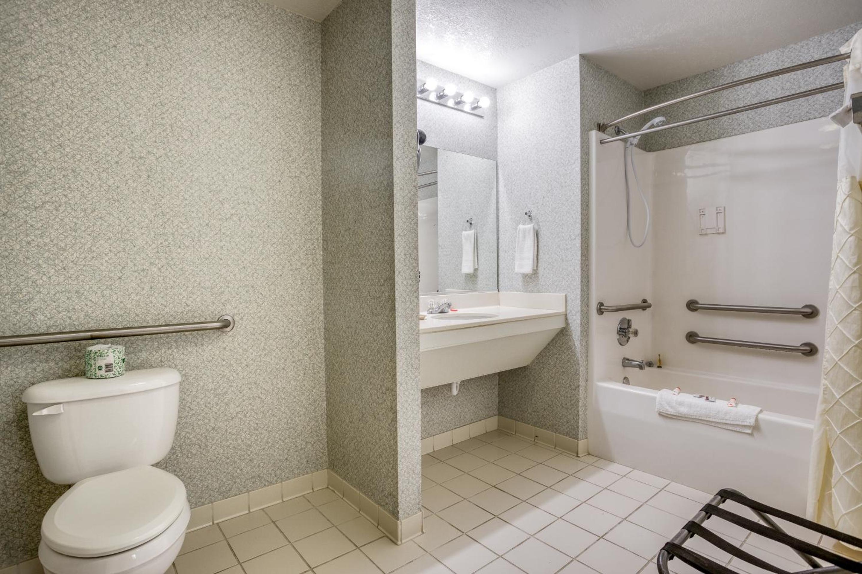 Queen Room with Two Queen Beds - Disability Access