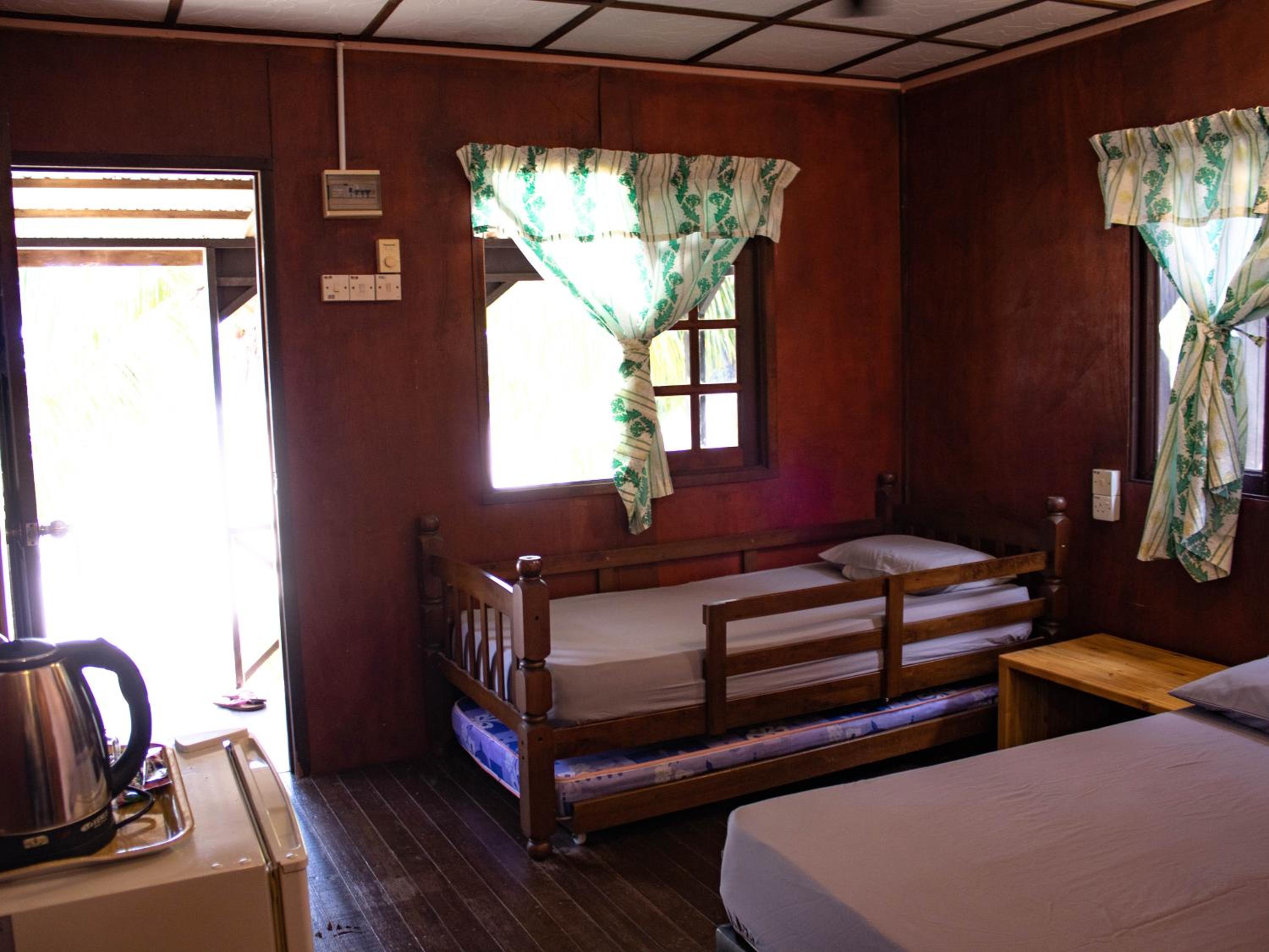 Double Room with Balcony (3 Adults) photo 2