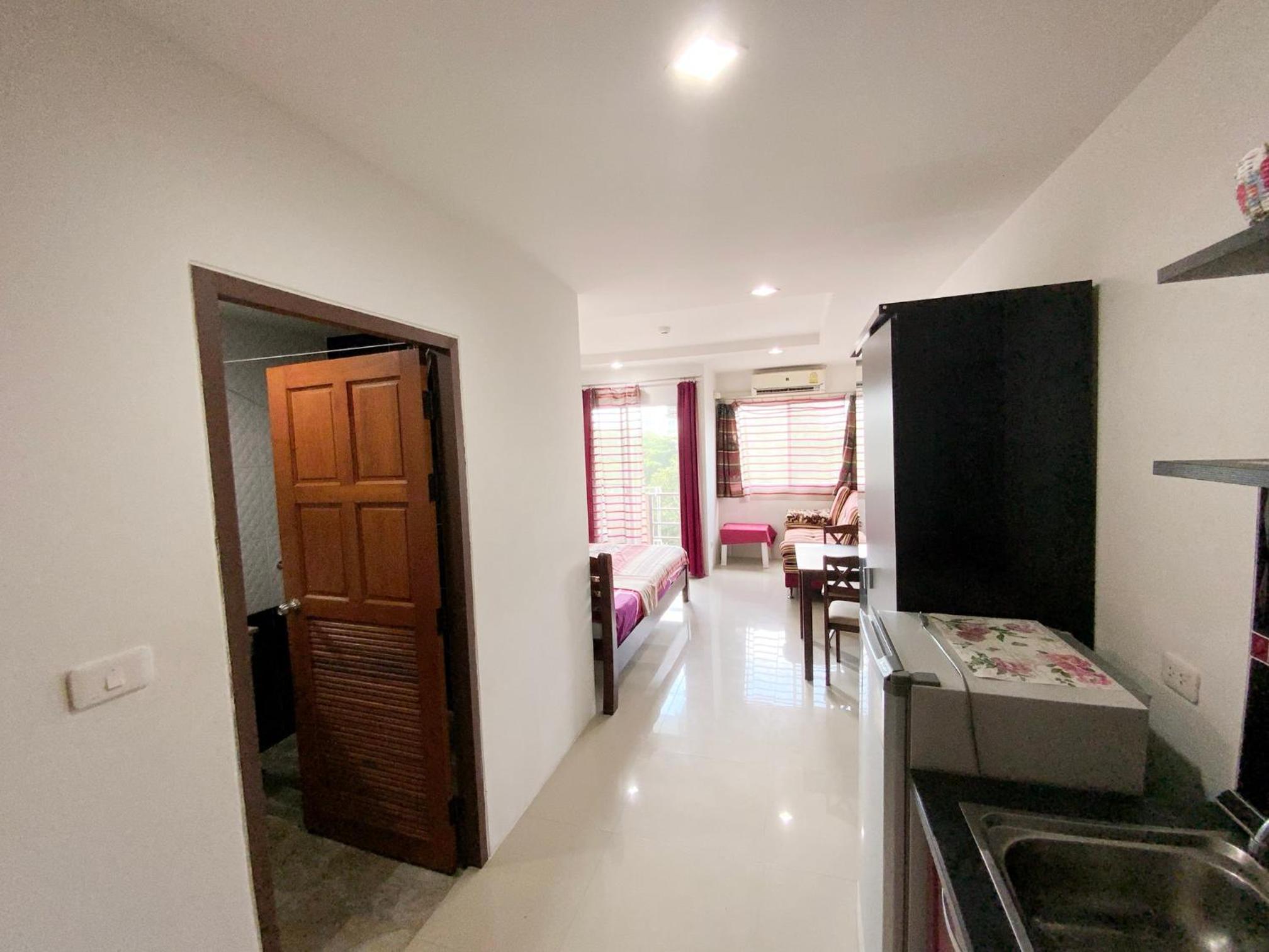 Apartment with Sea View photo 2