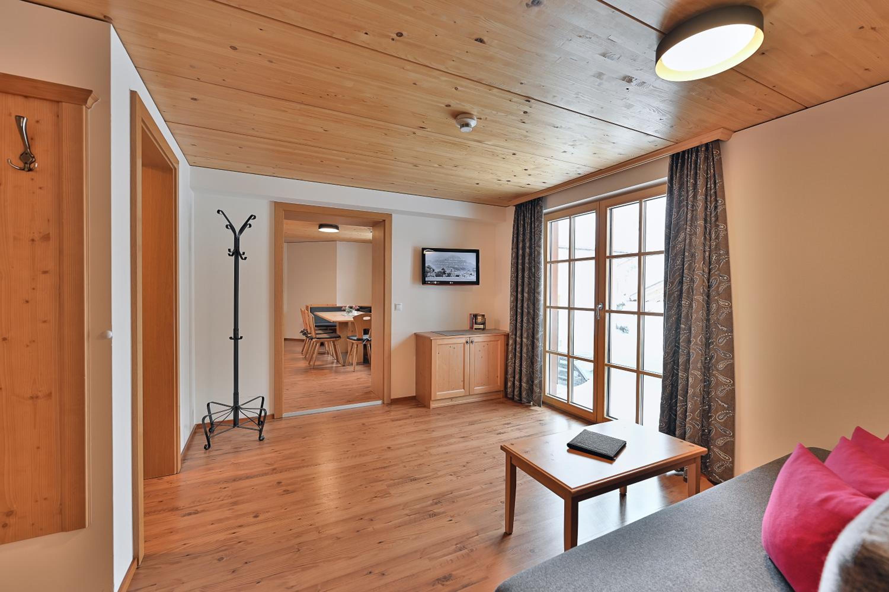 Apartment (5-7 Adults) photo 2