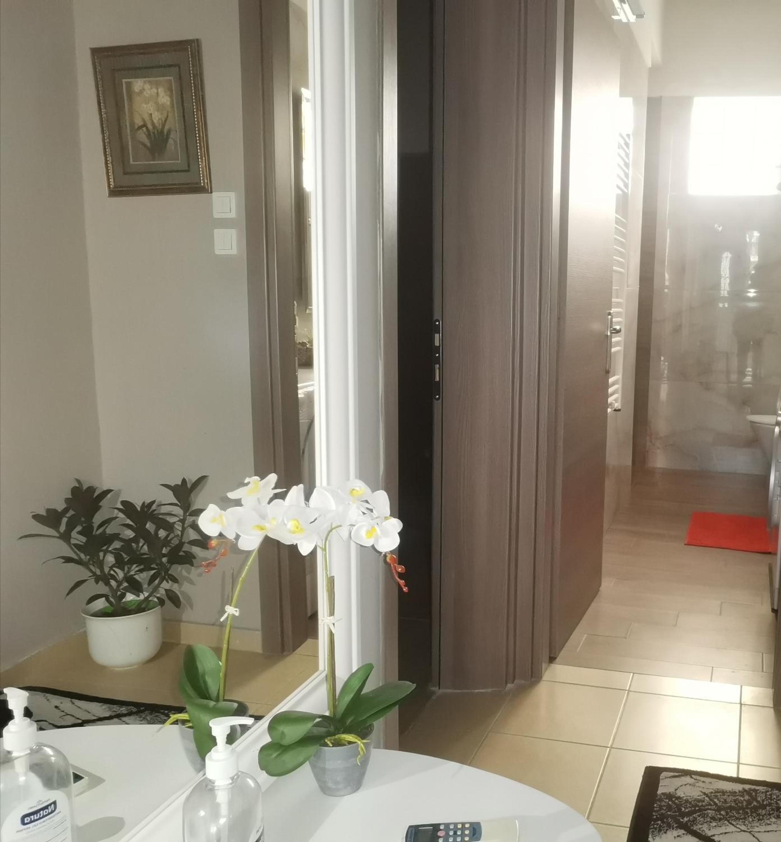 Villa with Garden View - Photo 49