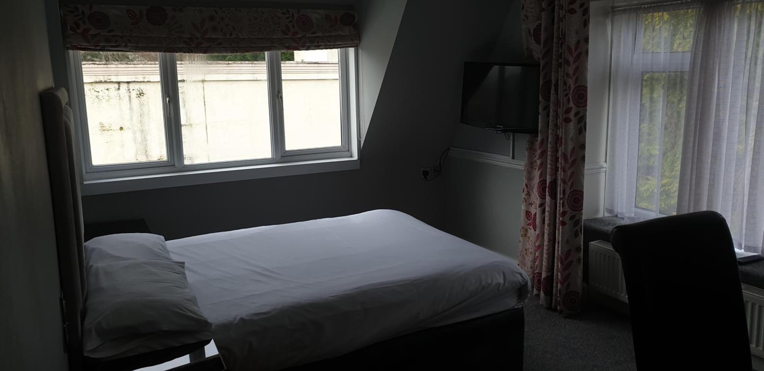 Standard Double Room - Photo 4