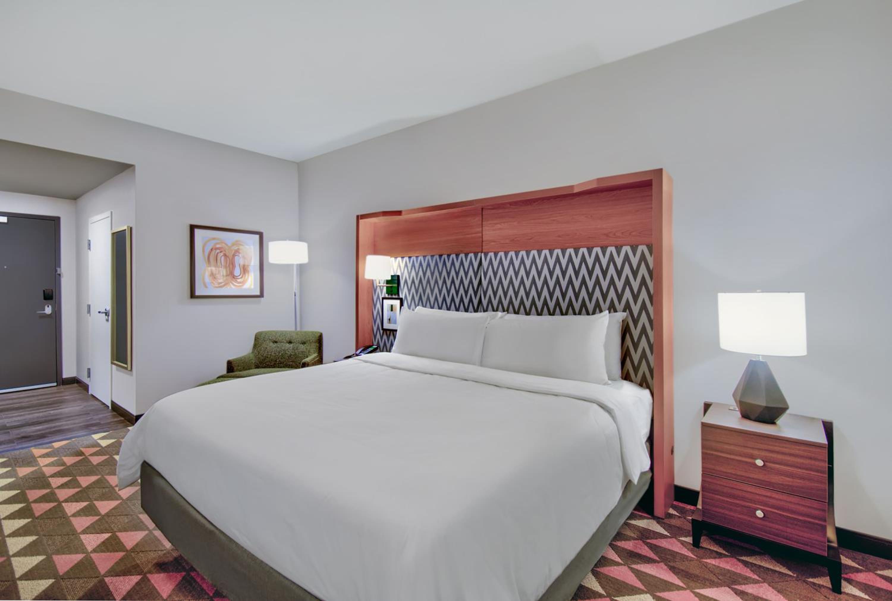 King Room - Hearing Accessible - Photo 6