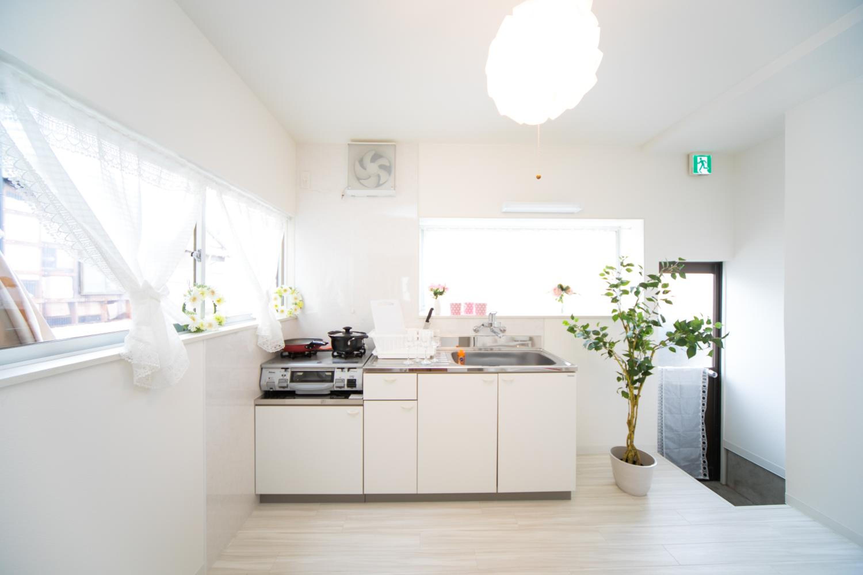 Three-Bedroom House - Photo 12