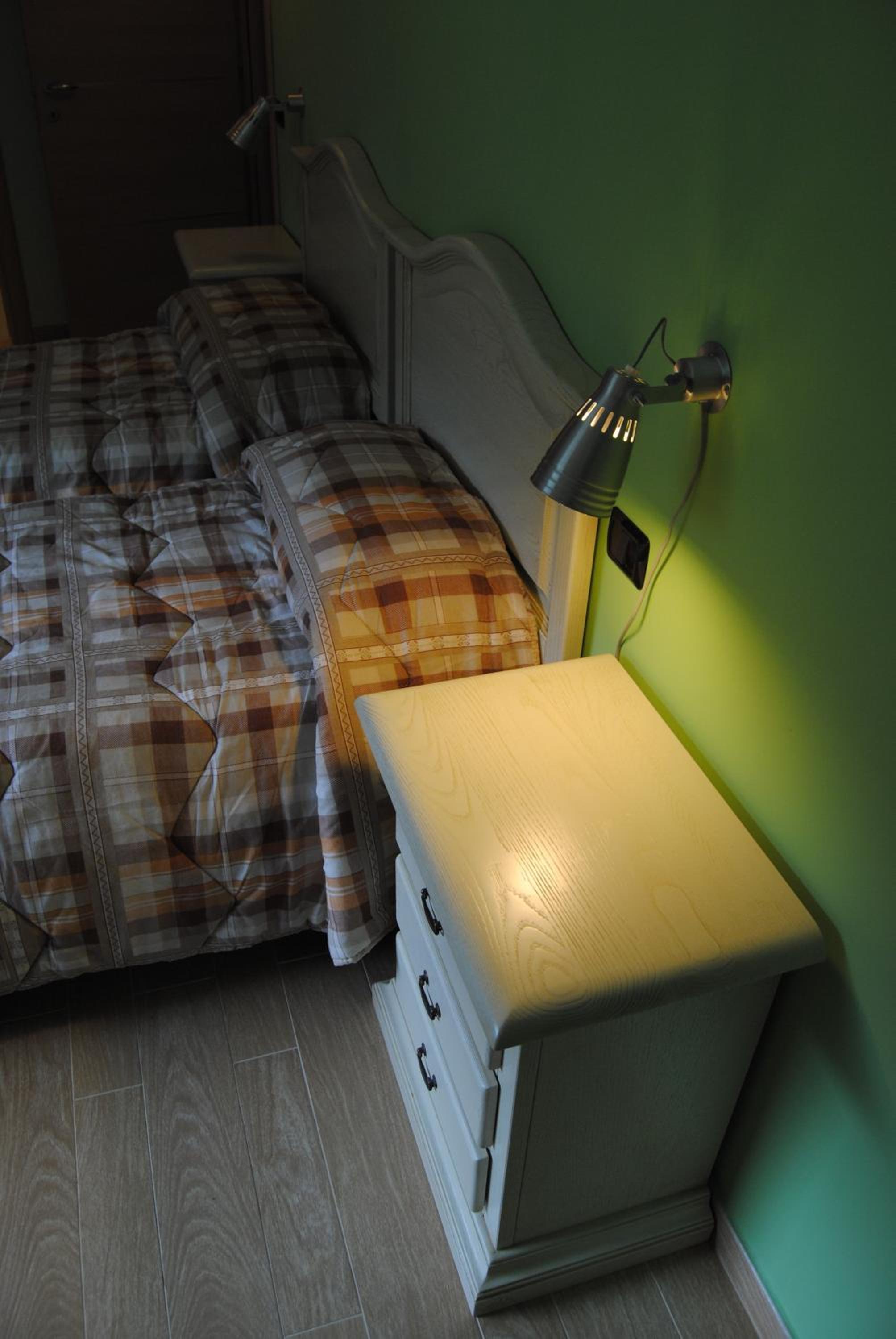 Twin Room with Private Bathroom photo 1