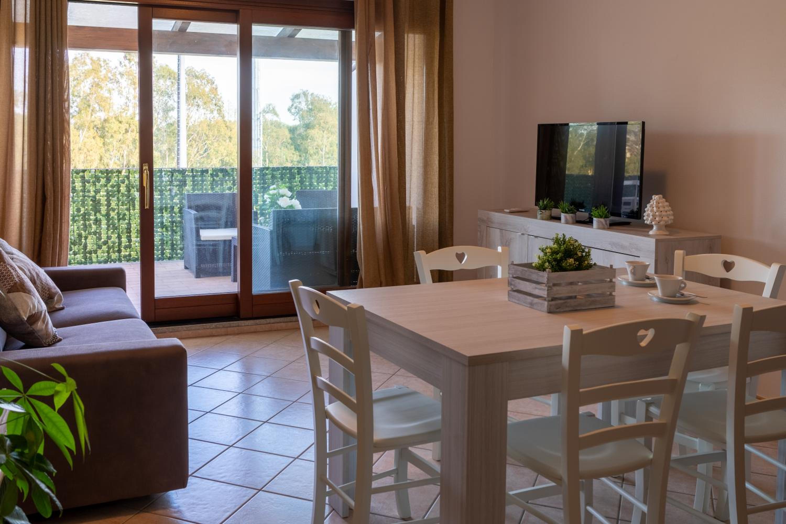 Two-Bedroom Apartment - Photo 16