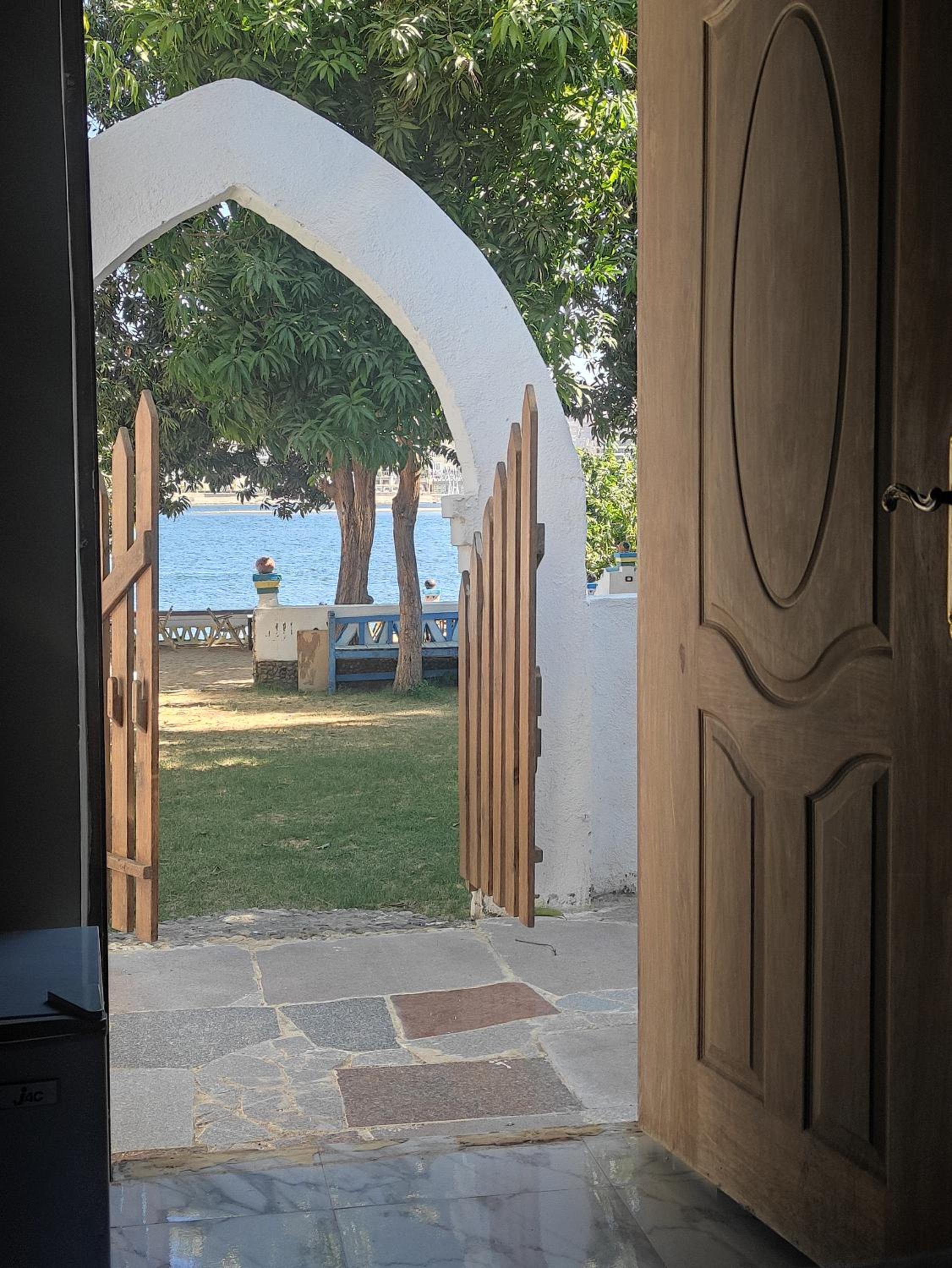 Double Room with Private Bathroom - Photo 5