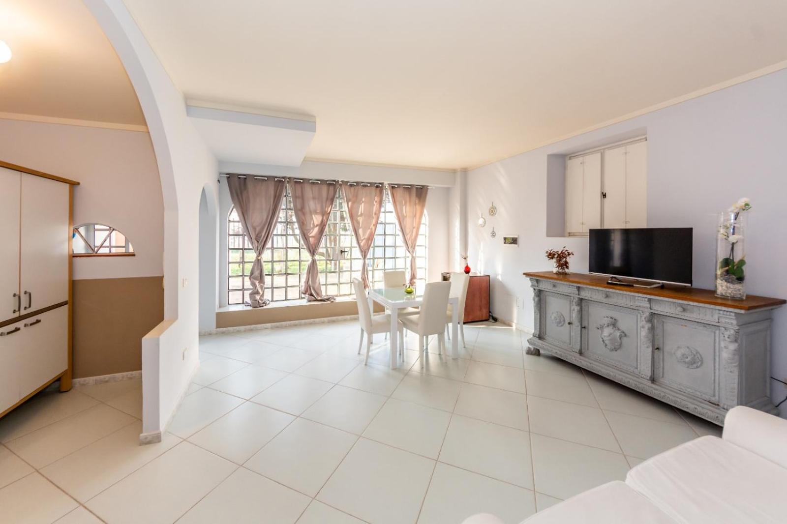 Family Suite - Photo 16