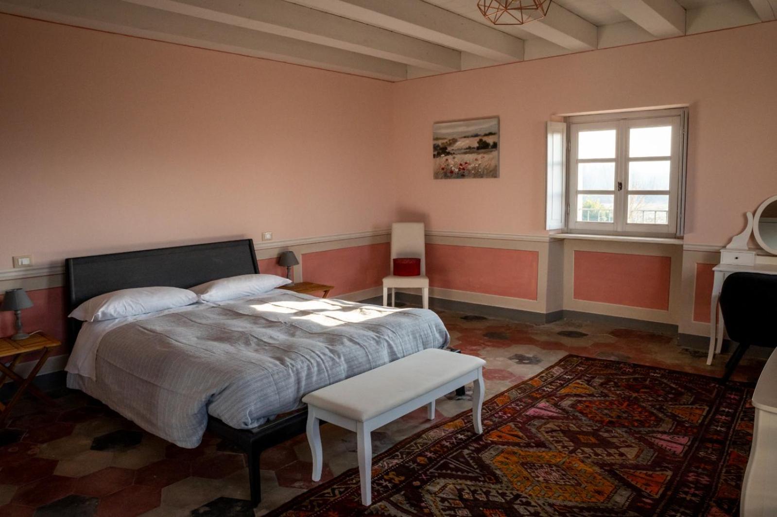 Superior Suite - Photo 7