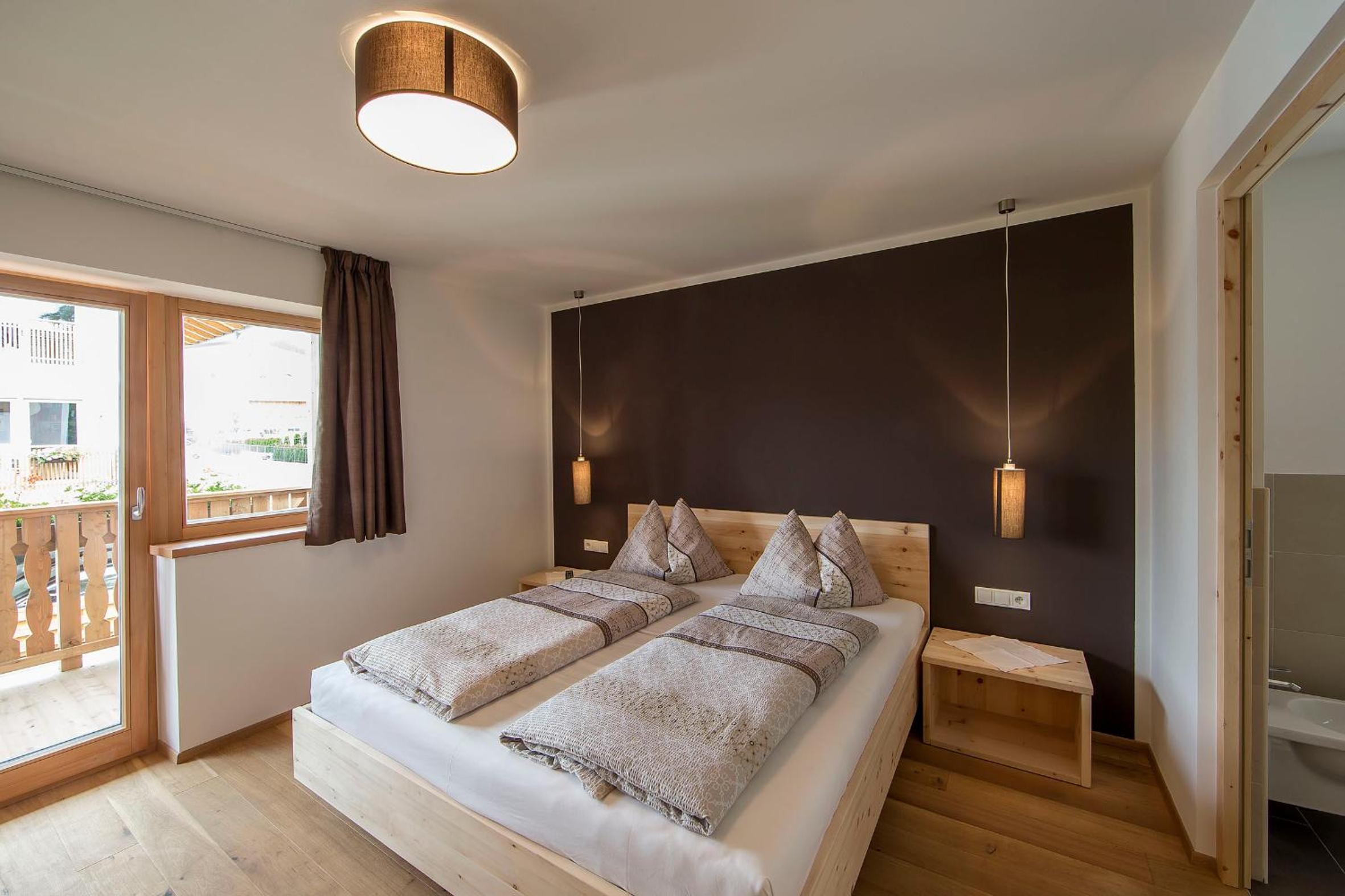 Double Room with Balcony - Photo 7