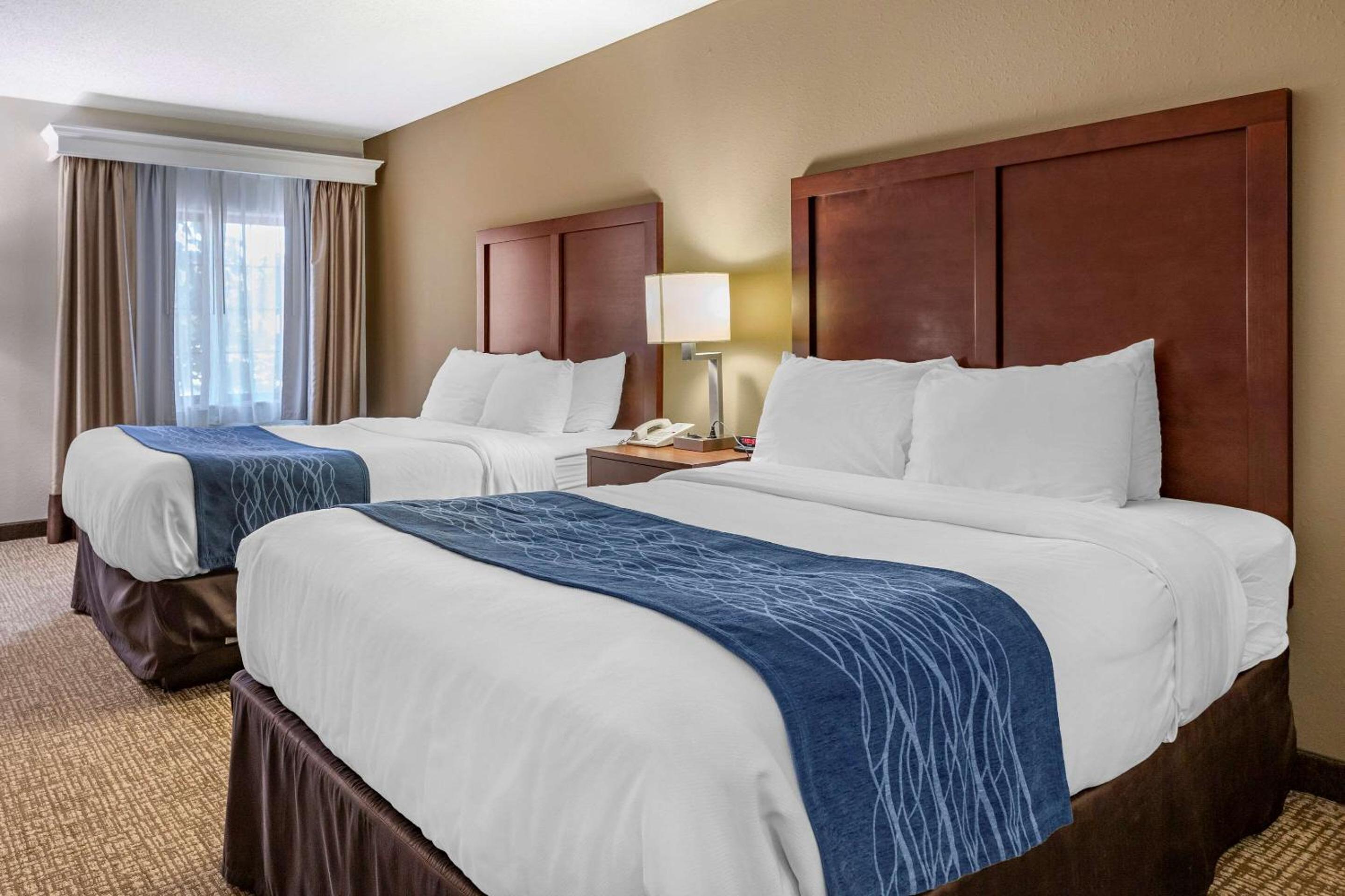 Double Room With Two Double Beds - Non-Smoking photo 1