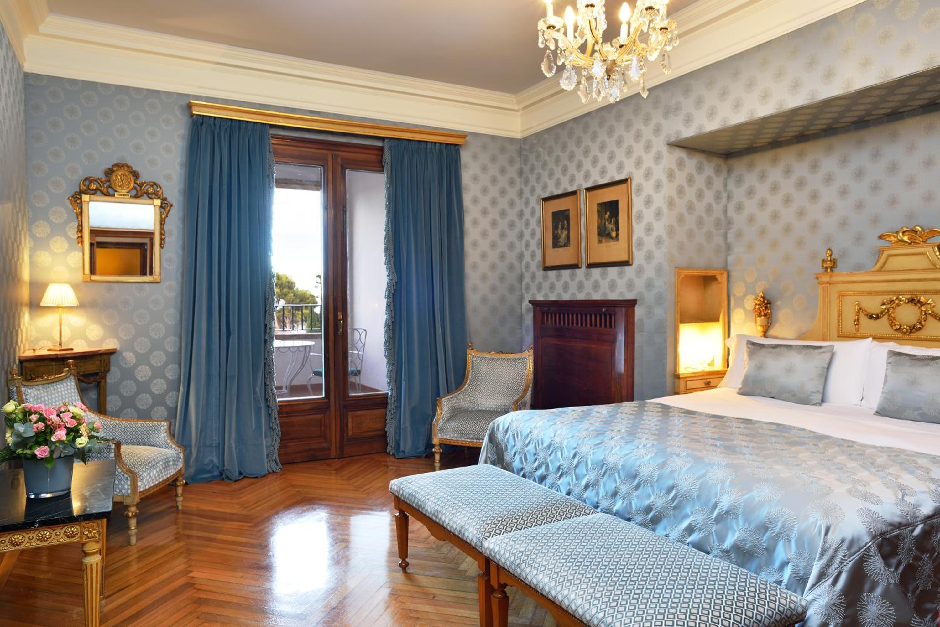 Habitación Doble Clásica con Terraza y Acceso al Spa
