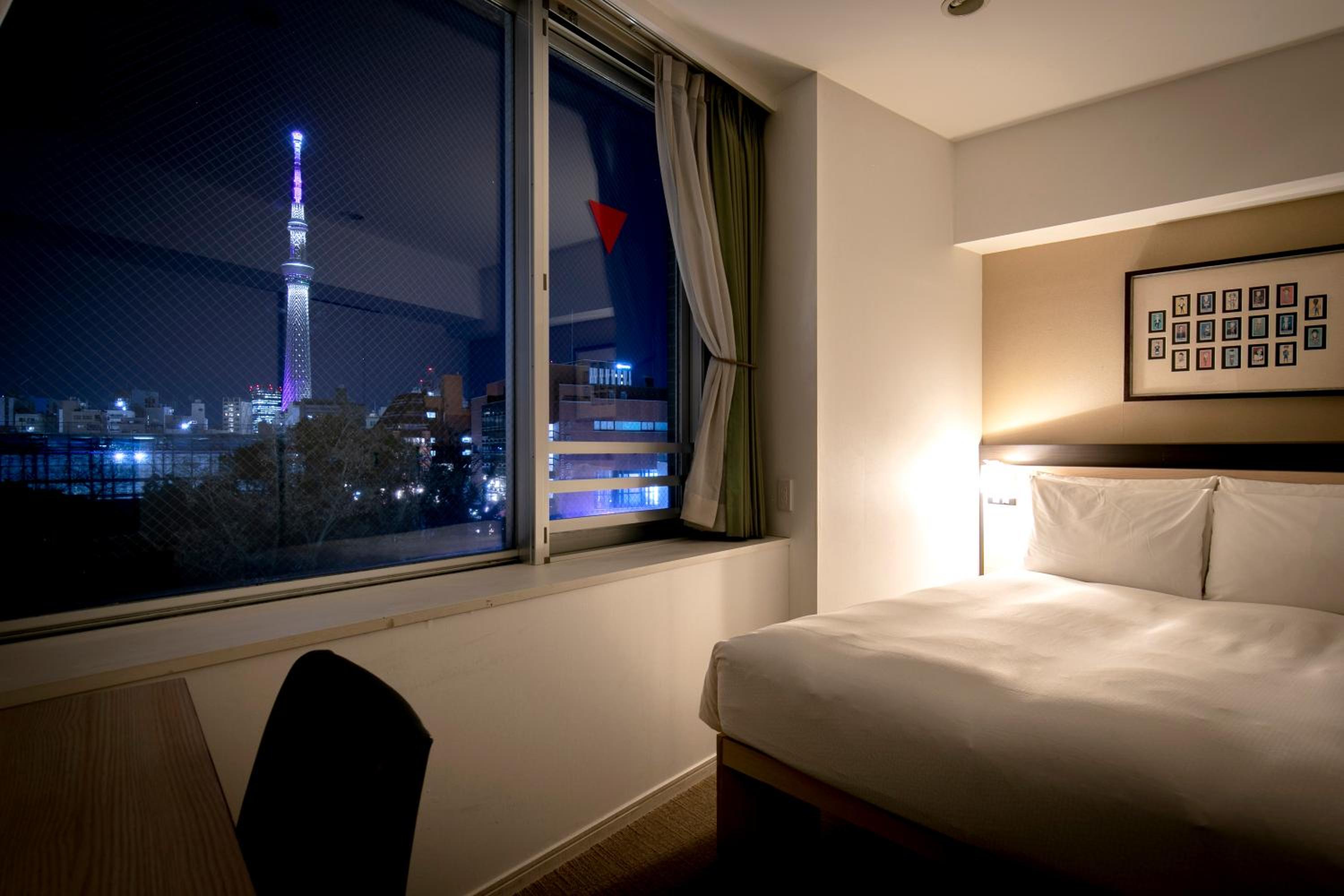 Sky Premium Room with Land mark view without Bathtub - No-Smoking photo 1