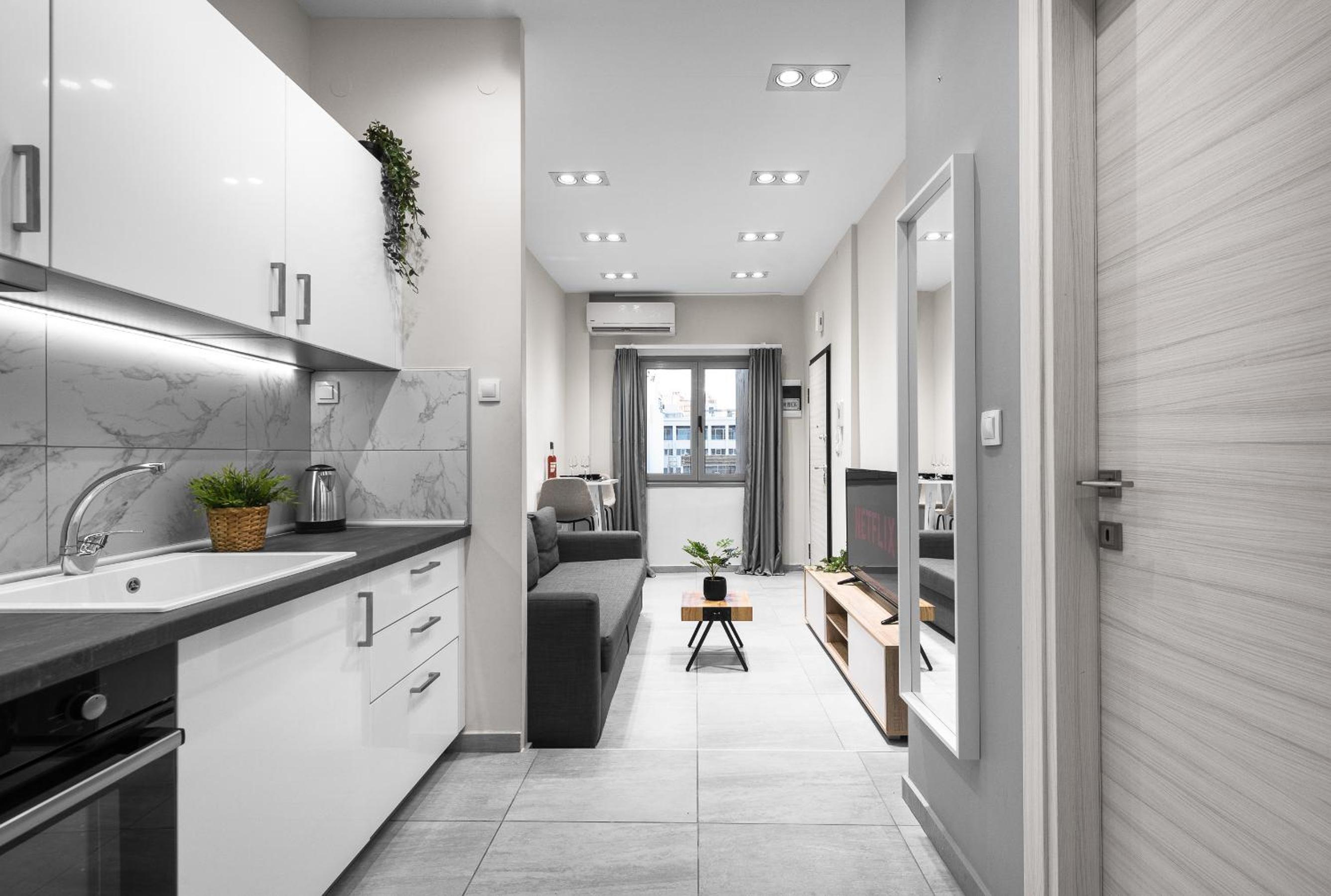 One-Bedroom Apartment - Photo 1