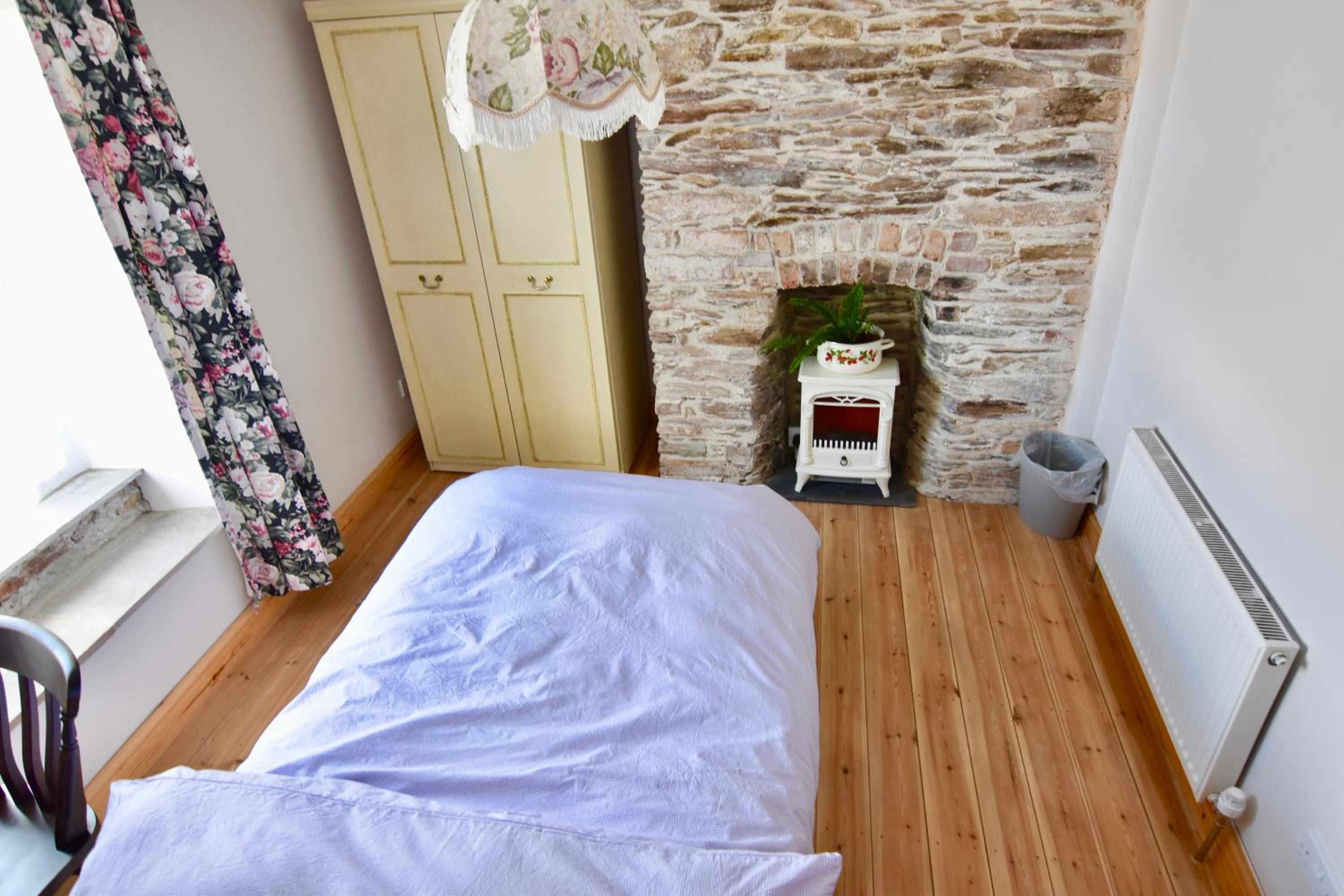 Four-Bedroom House photo 1