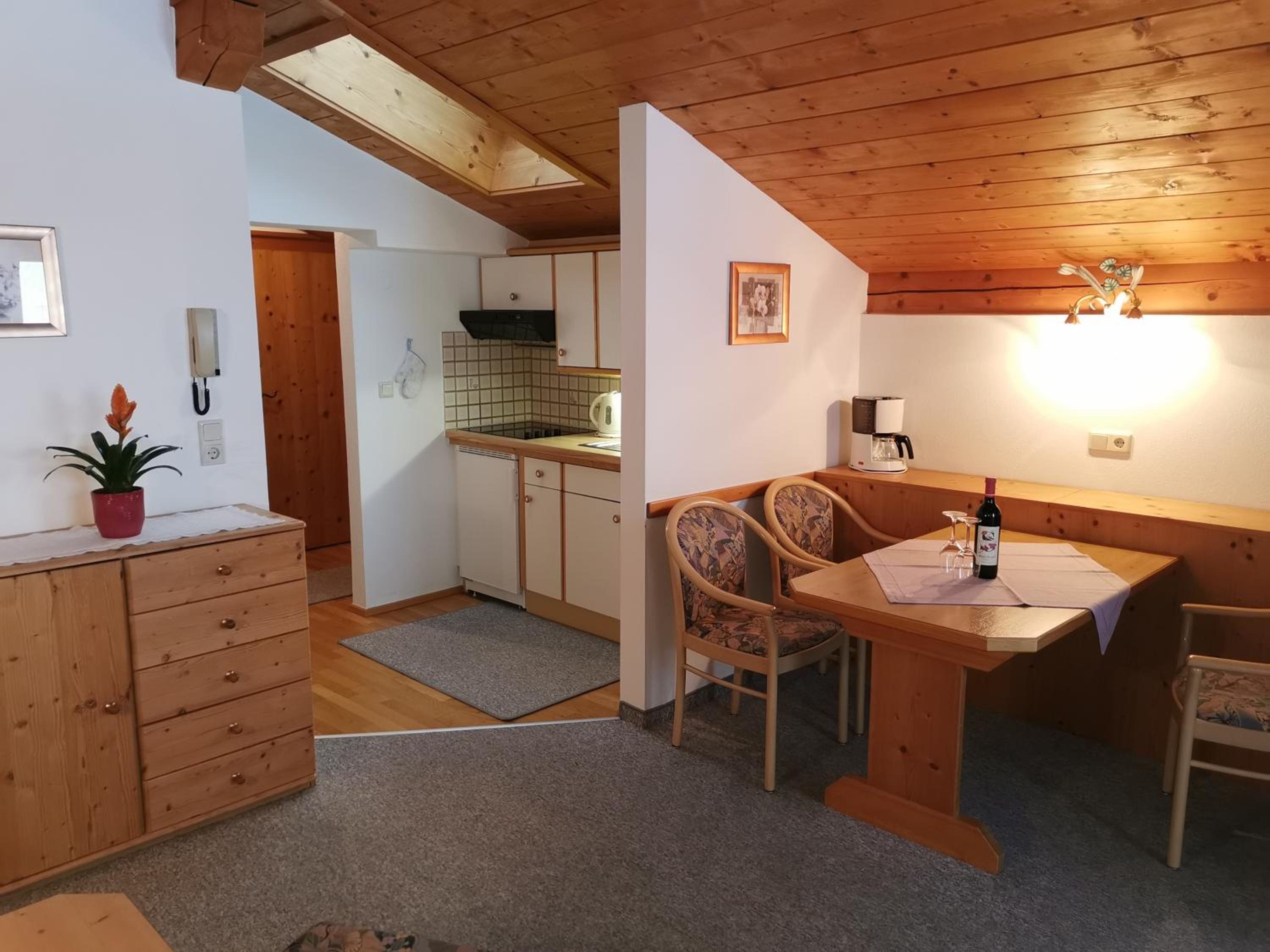 One-Bedroom Apartment with Balcony photo 3