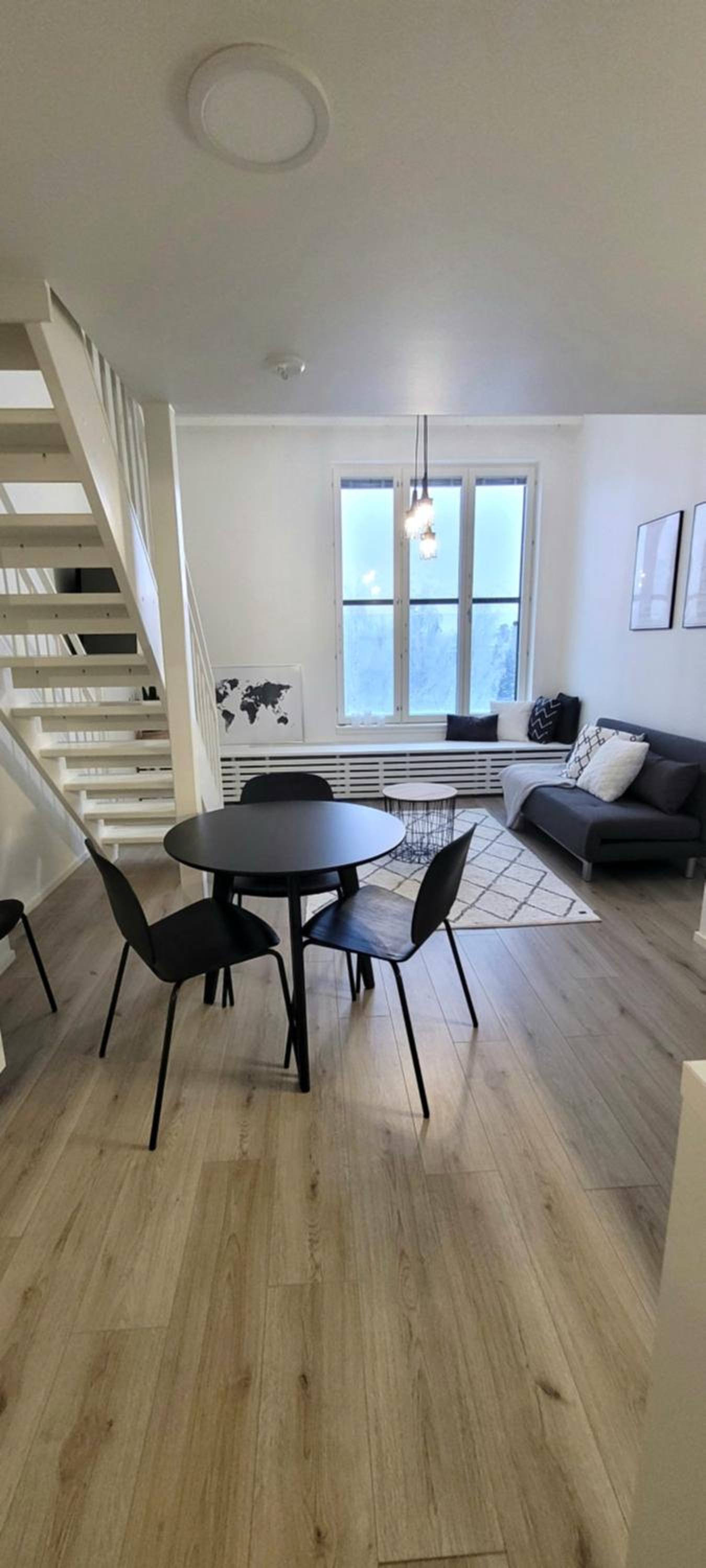 One-Bedroom Apartment - Photo 8