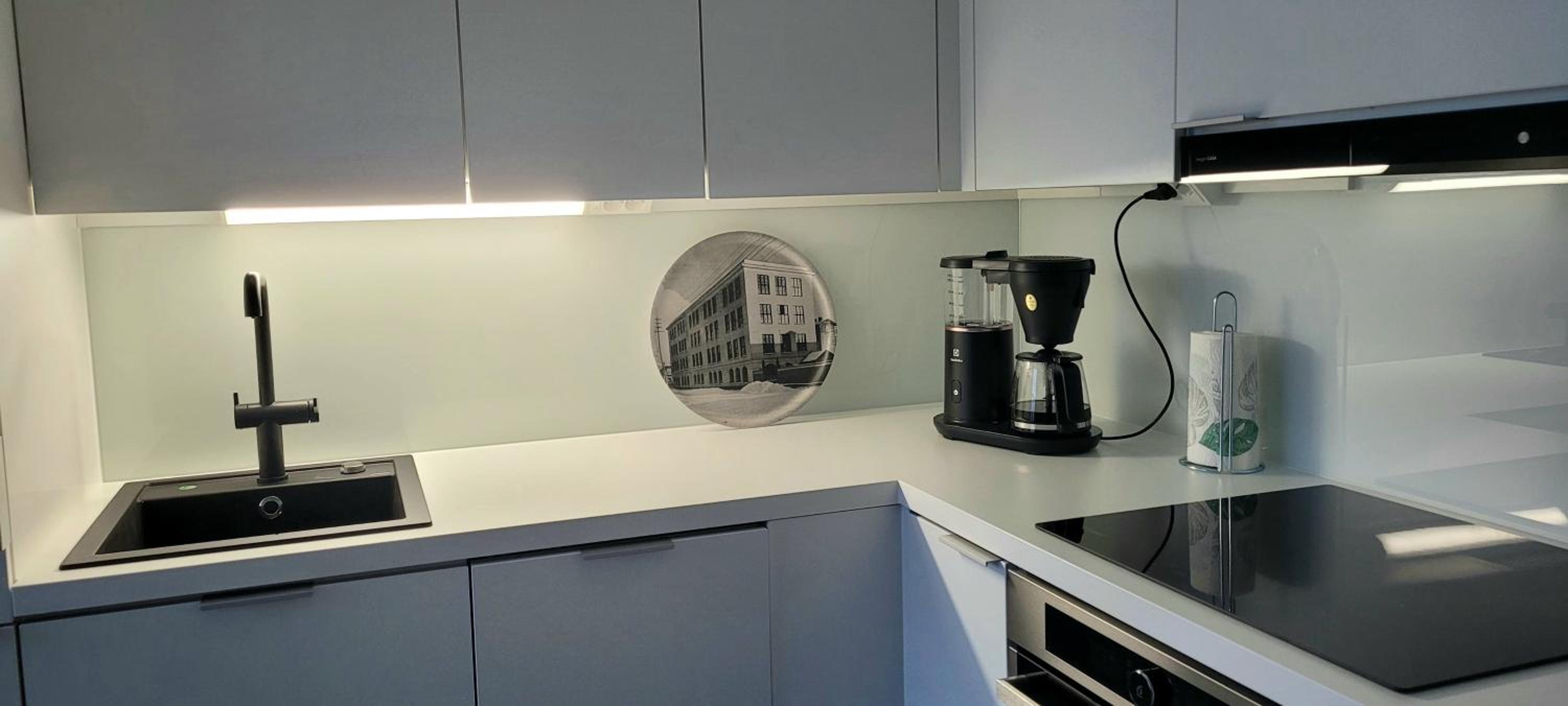 One-Bedroom Apartment - Photo 9