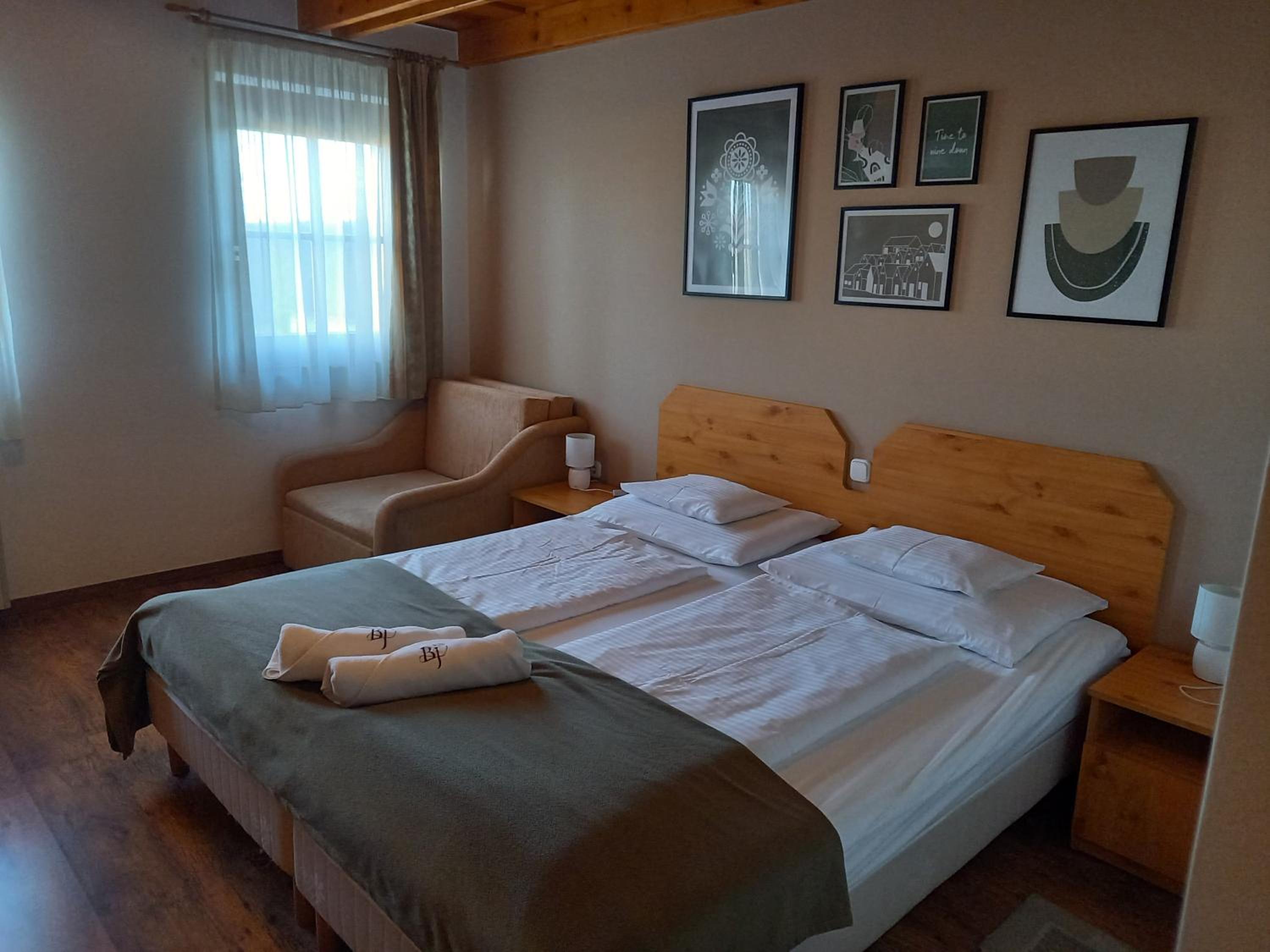 Triple Room - Photo 1