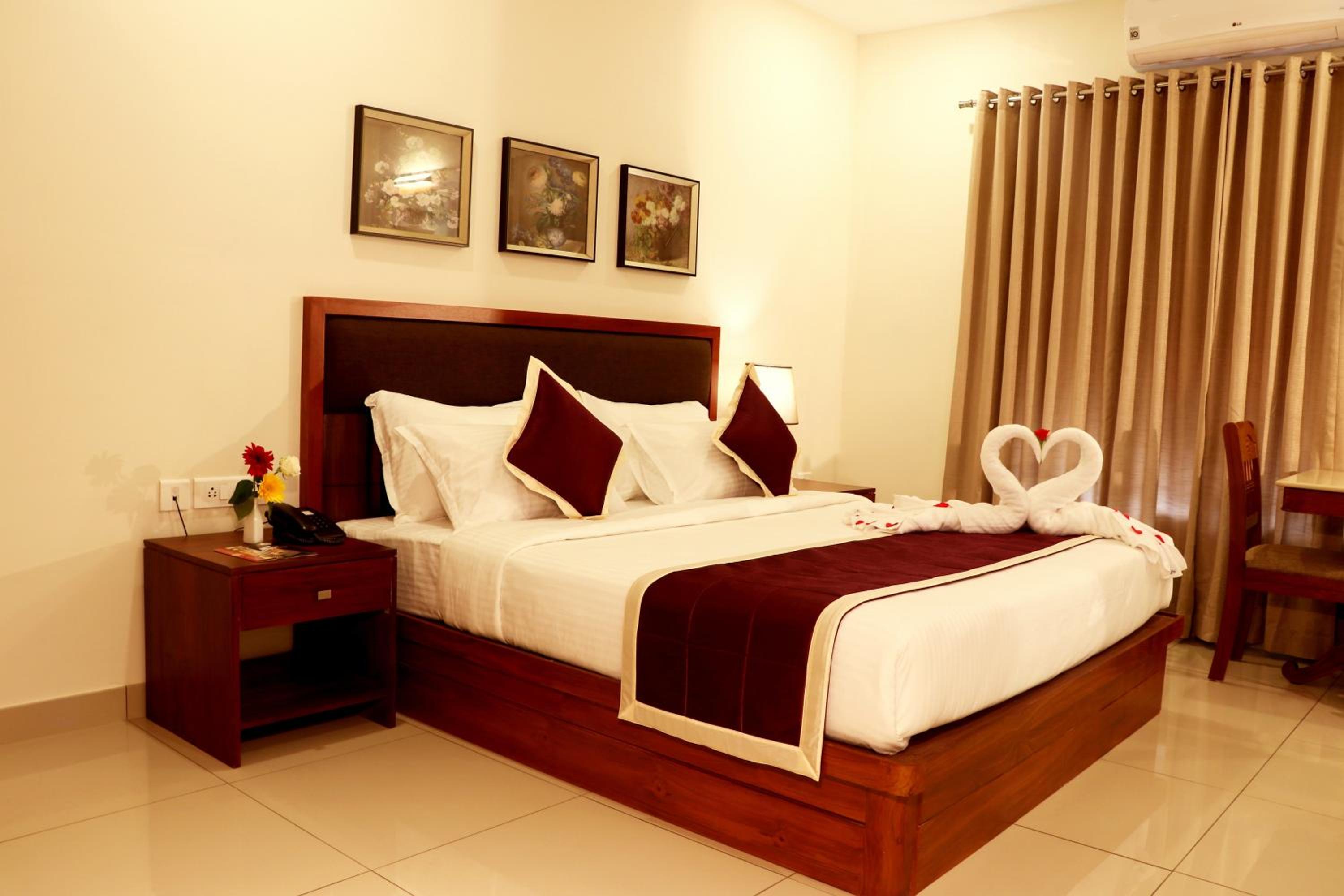 Deluxe Adjoining Room photo 1