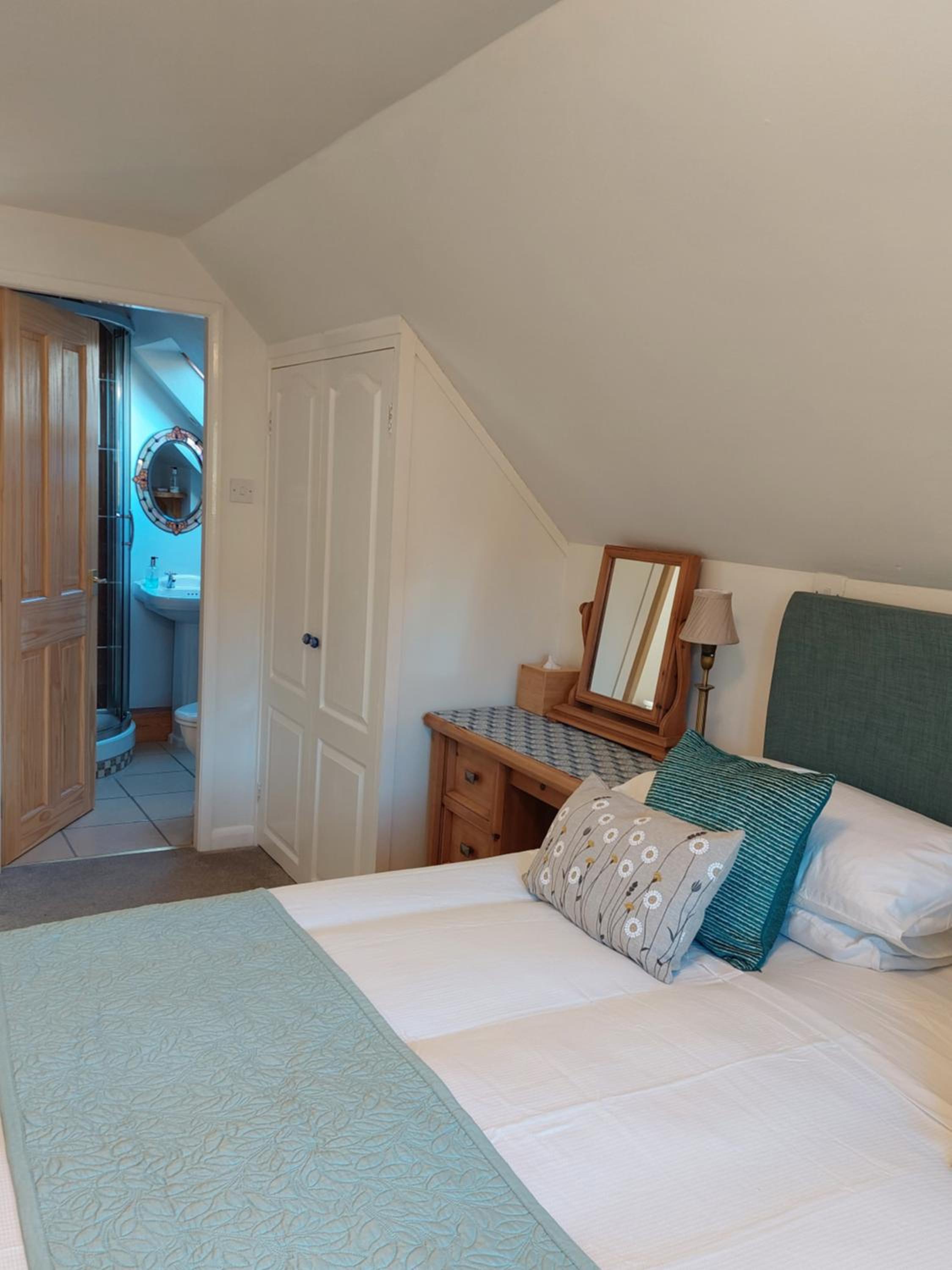Deluxe Double or Twin Room with Garden View photo 3